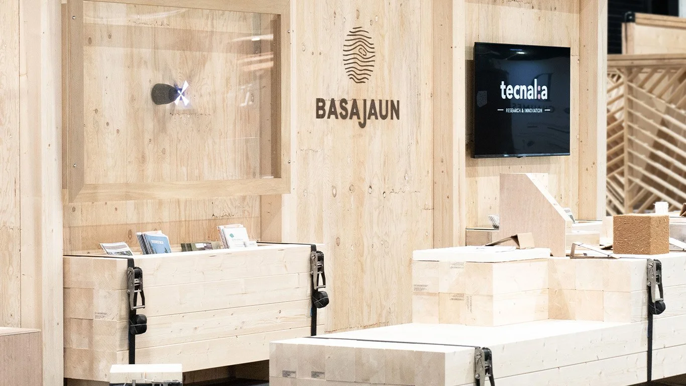 Basajaun Fairstand 04.jpg