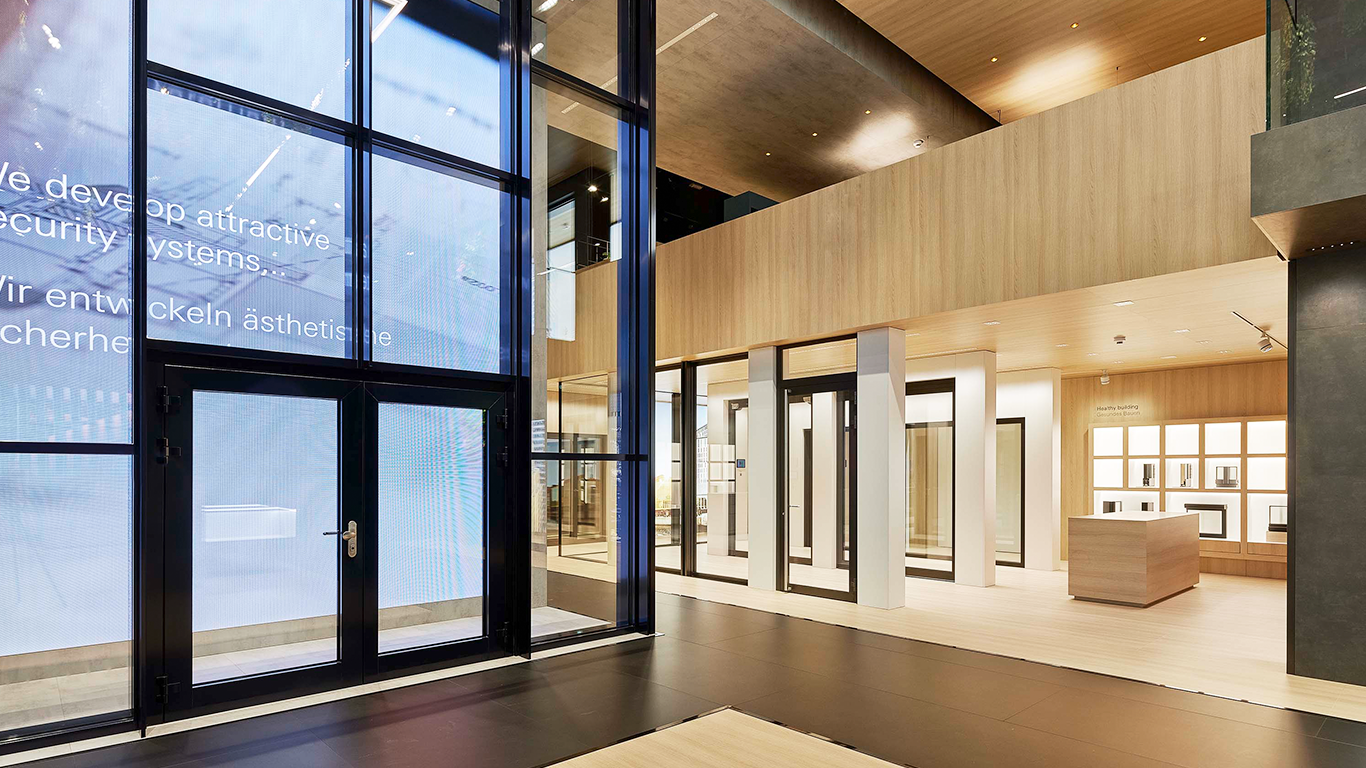 Security and Health in One View © Schüco International KG