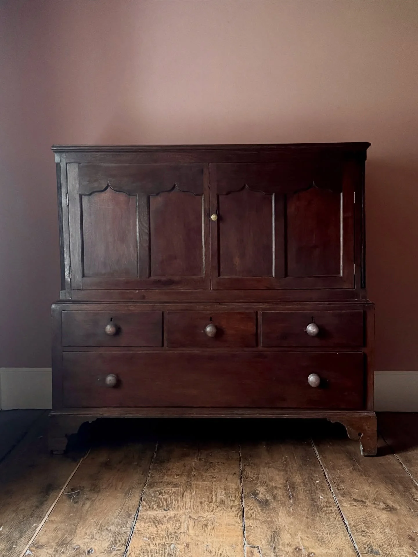 A substantial 19th Century Welsh oak linen press or coffer. A pair of spacious cupboards over four drawers. Fantastic colour and lovely detailing. It has real presence. Sourced in Anglesey. 

Height 134 cm
Width 136 cm
Depth 55.5 cm

Now available to