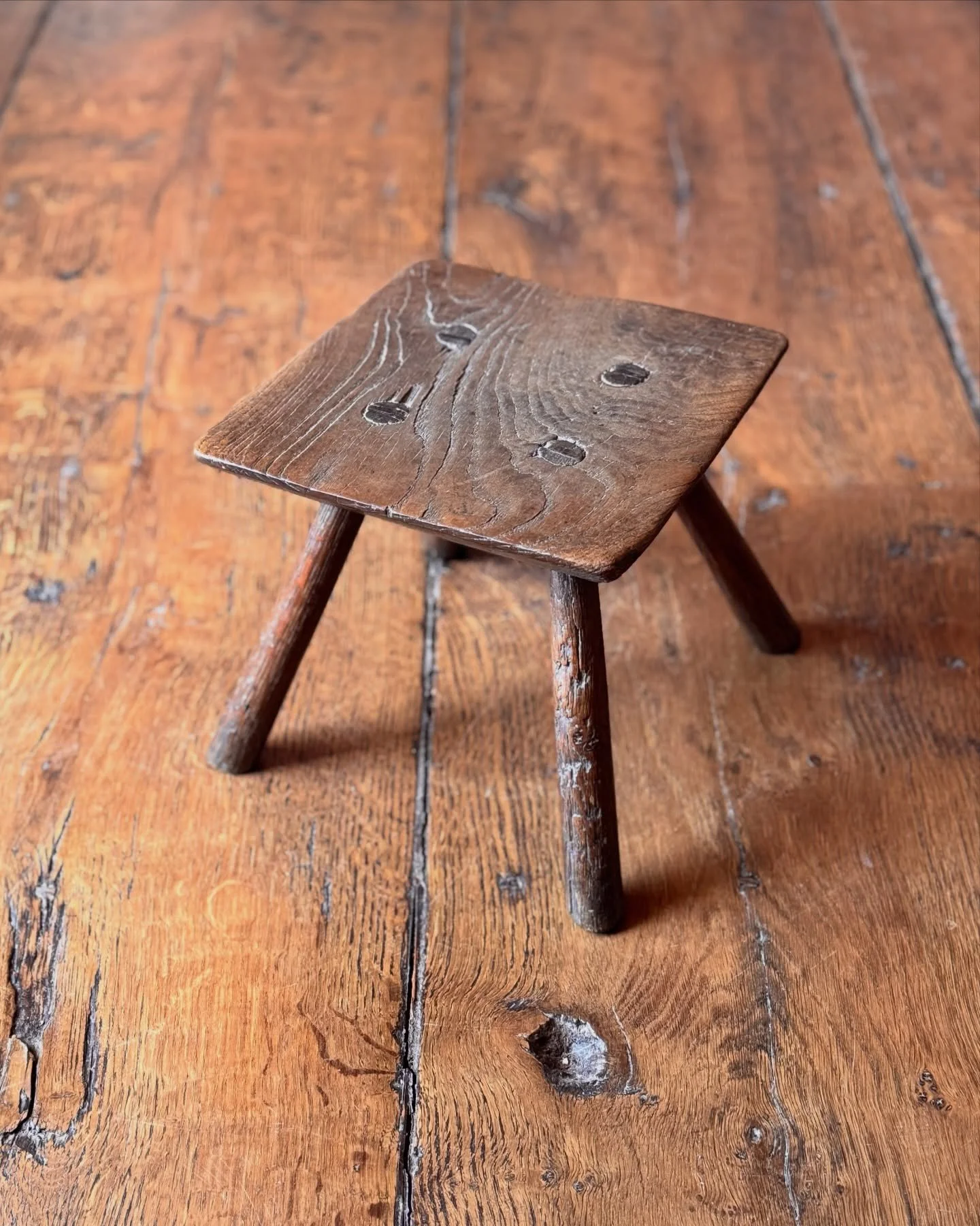 A really lovely button like 19th Century elm stool. A little gem.

Height 19 cm
Width 23 cm
Depth 23.5 cm

Free shipping to UK 

Now available to view and purchase on the website via recent acquisitions link in bio