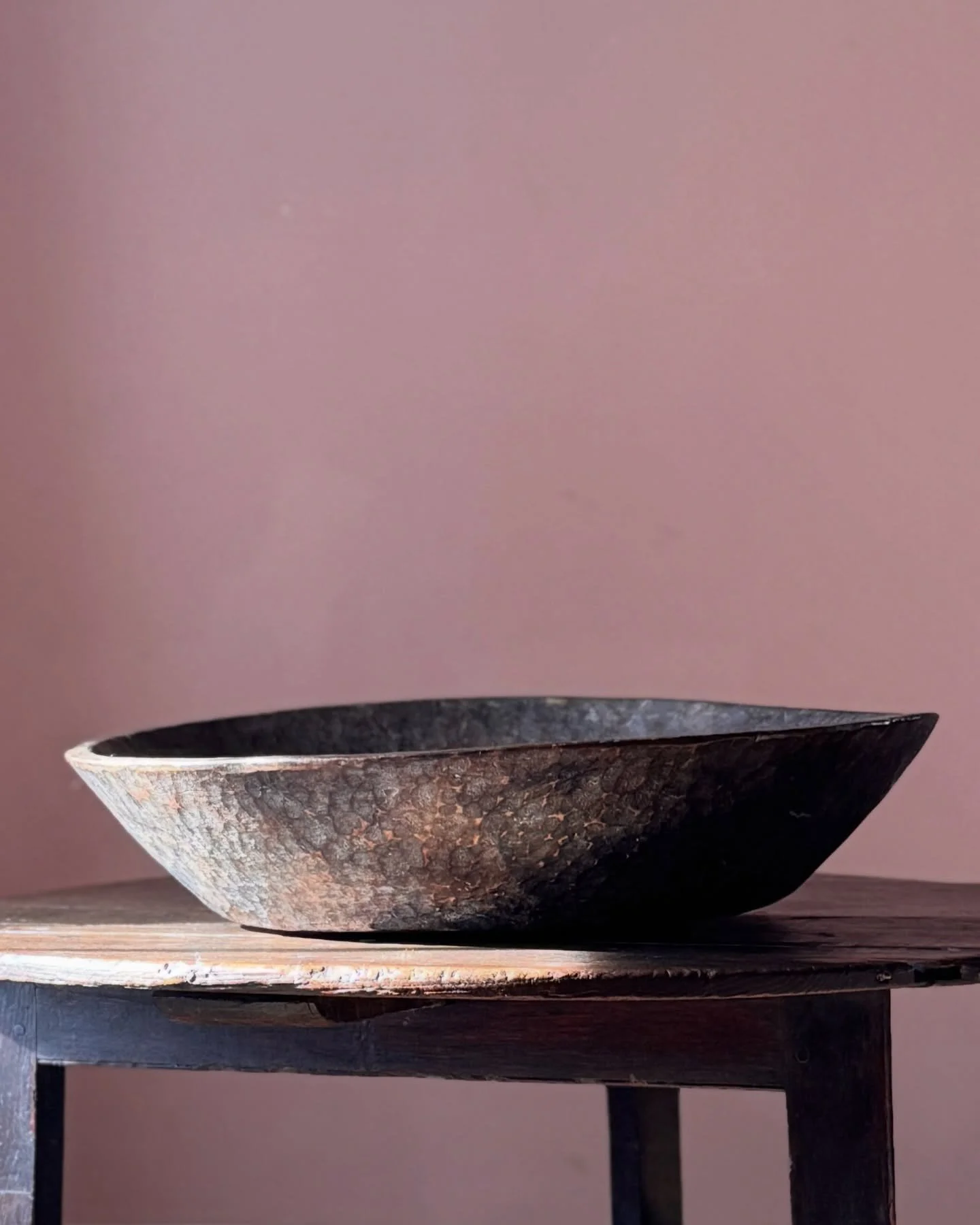 A large and attractive 19th Century French wooden bowl, with a great colour and lovely historic repairs.

Height 13 cm
Width 58 cm
Depth 55 cm

Now available to view on our website via recent acquisitions link in bio