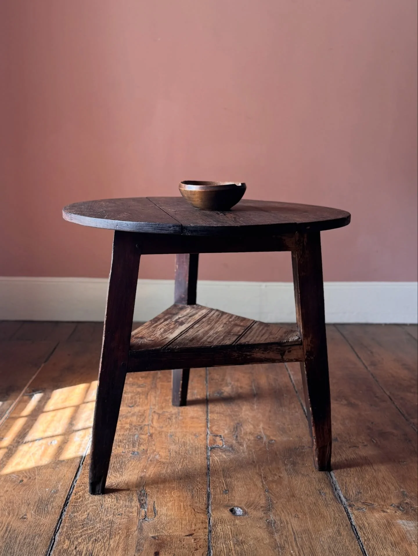A sturdy and attractive 19th Century pine cricket table with shelf. A lovely rich colour. Sourced in Anglesey. 

Height 73 cm
Diameter 81 cm

Now available to view on the website via recent acquisitions link in bio or DM for details