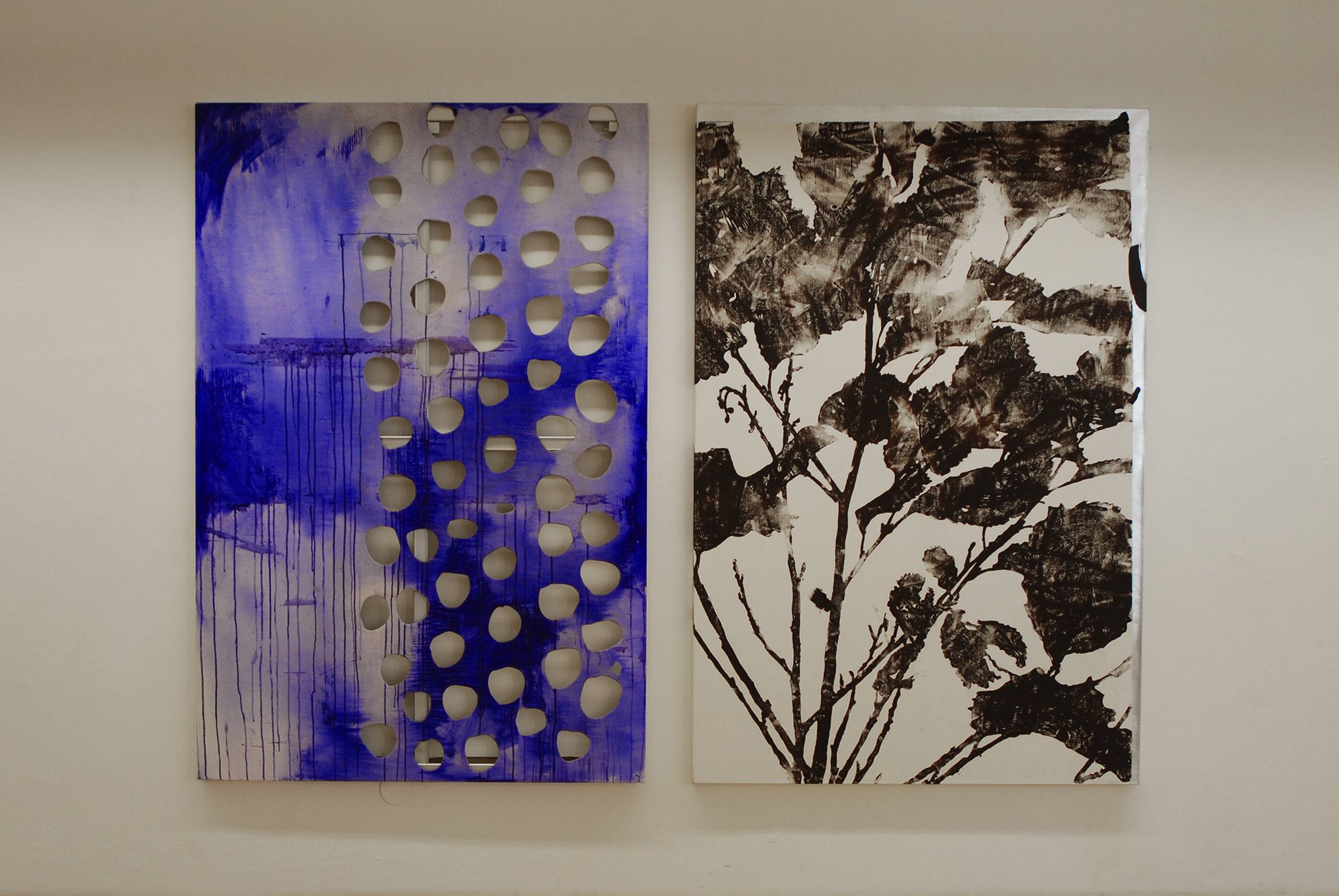 2006_Haselnuss/Membran, Diptychon, zweiteilig, jeweils 180 x 120 cm, Öl auf Leinwand perforiert