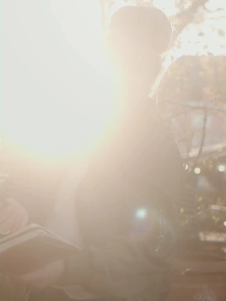 Britschi (@britschi.ch), Private Chef in Z&uuml;rich 🍋🥖
A day in the life of this vibrant, passionate chef who brings the spirit of Italy to every Tavolata she creates. From hand-picking fresh produce at the market to sharing her contagious energy 