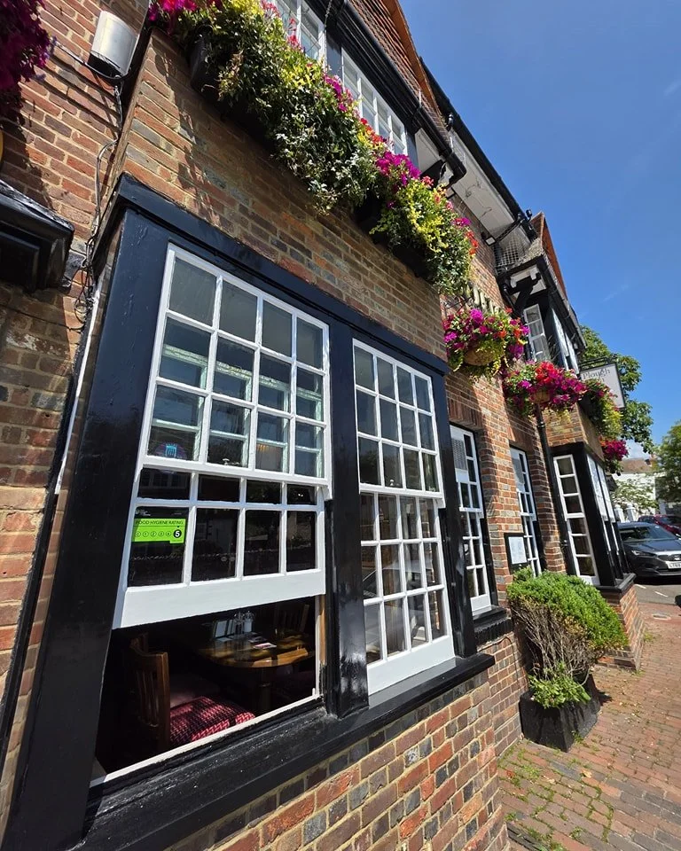A fresh 5 start rating achieved,  a new menu on the horizon and the sun is shinning.
What more could we ask for.
Happy Wednesday 😎