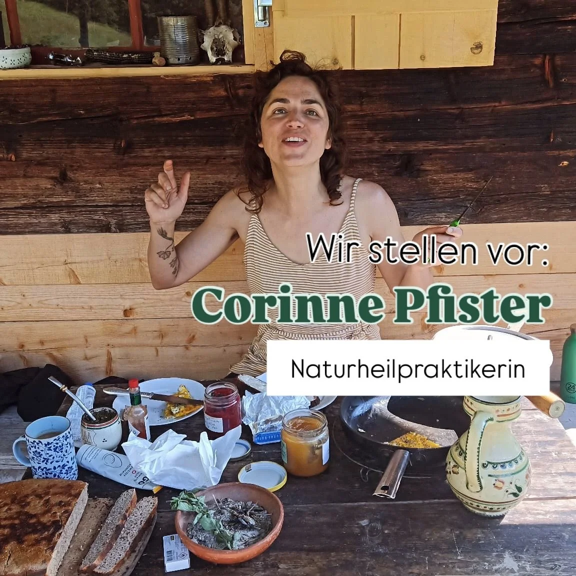 Corinne ist Naturheilpraktikerin der europäischen Naturmedizin. Sie begleitet Menschen auf ihrem Weg in die Gesundheit, um darin Autonomie, Unabhängigkeit und Selbstbestimmung zu erlangen. Dazu kombiniert sie die traditionelle Iris-, Zungen