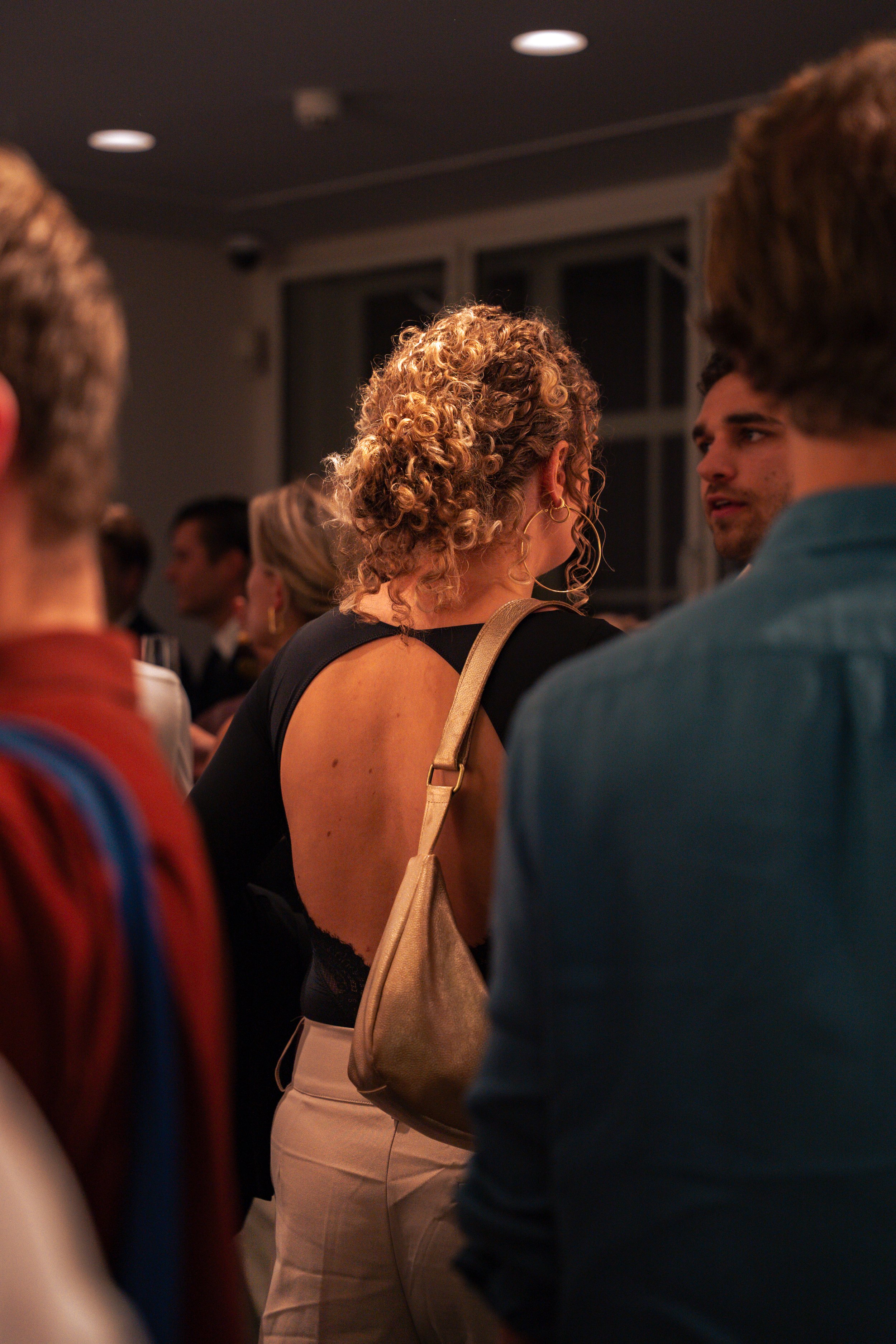 Ambassade Invites, Hotel Ambassade