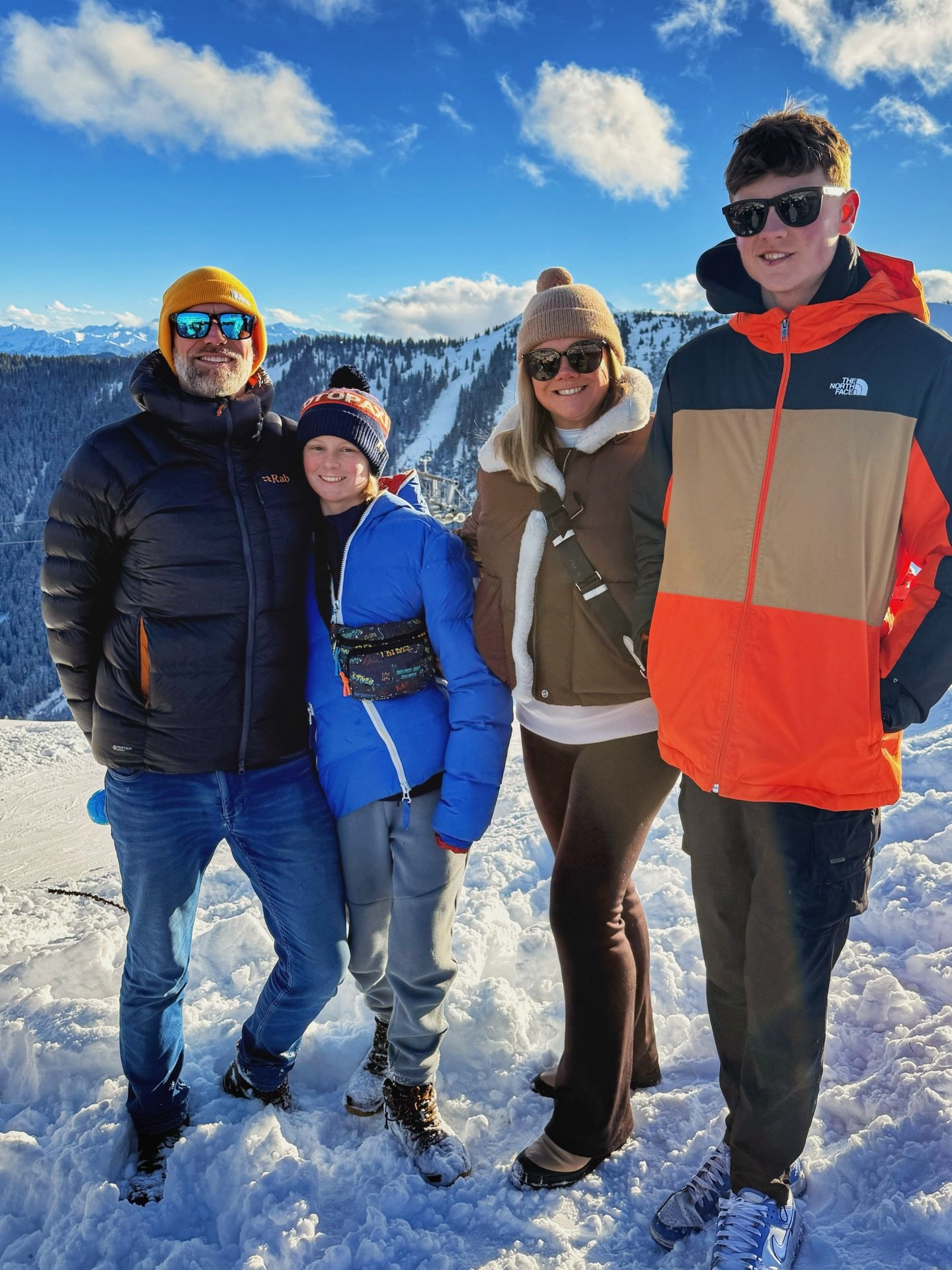 January Reflections | Austria

A few favourite moments from a recent family trip, captured somewhere between soaking up the fresh mountain air and accepting that my skiing is best described as enthusiastic rather than accomplished.

What stayed with 