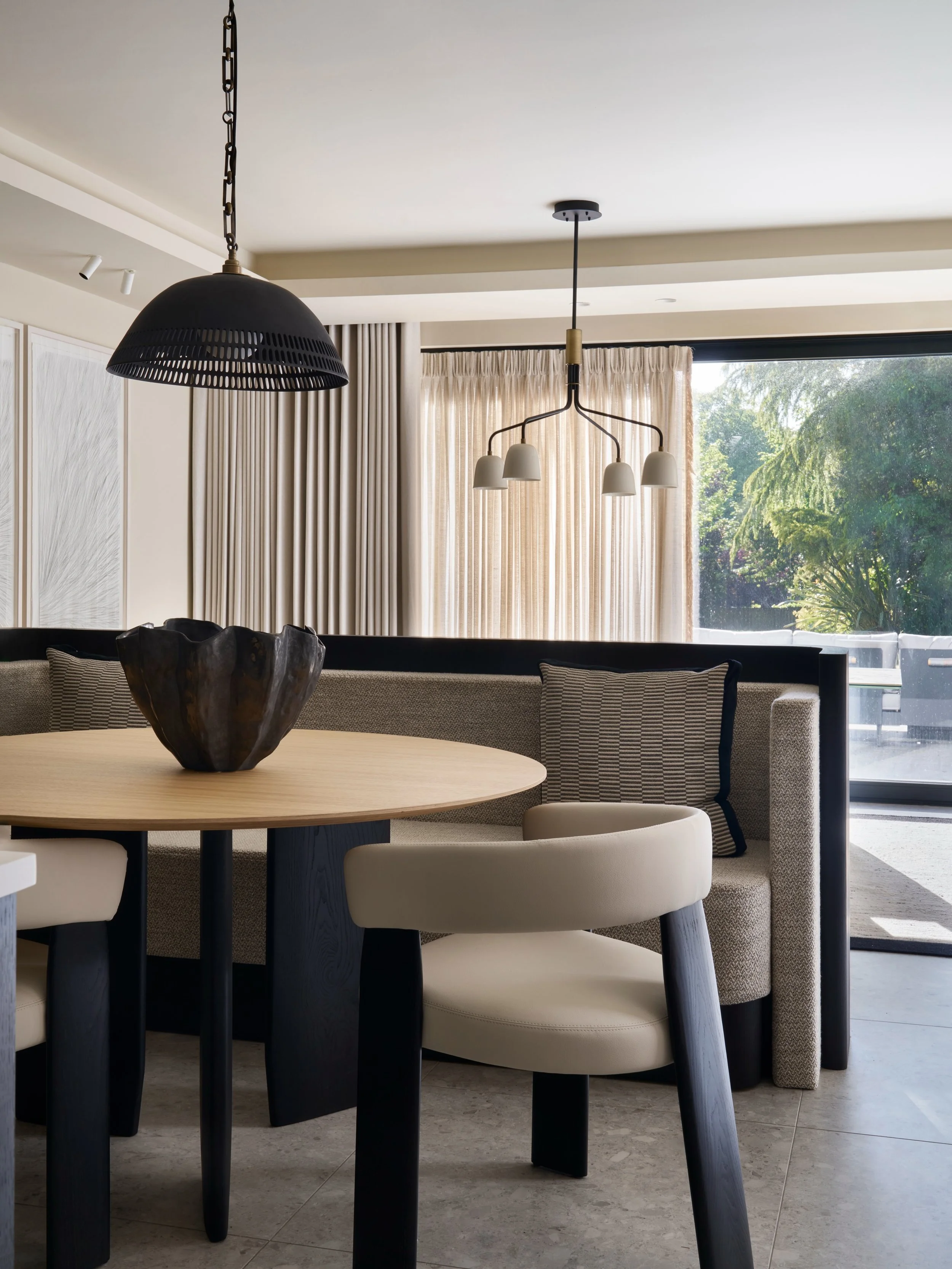 Everyday dining | Seamless indoor outdoor living

As we move into the warmer months, this space really comes into its own, making it easy to enjoy indoor-outdoor living and host family and friends with the garden becoming a natural extension of the h