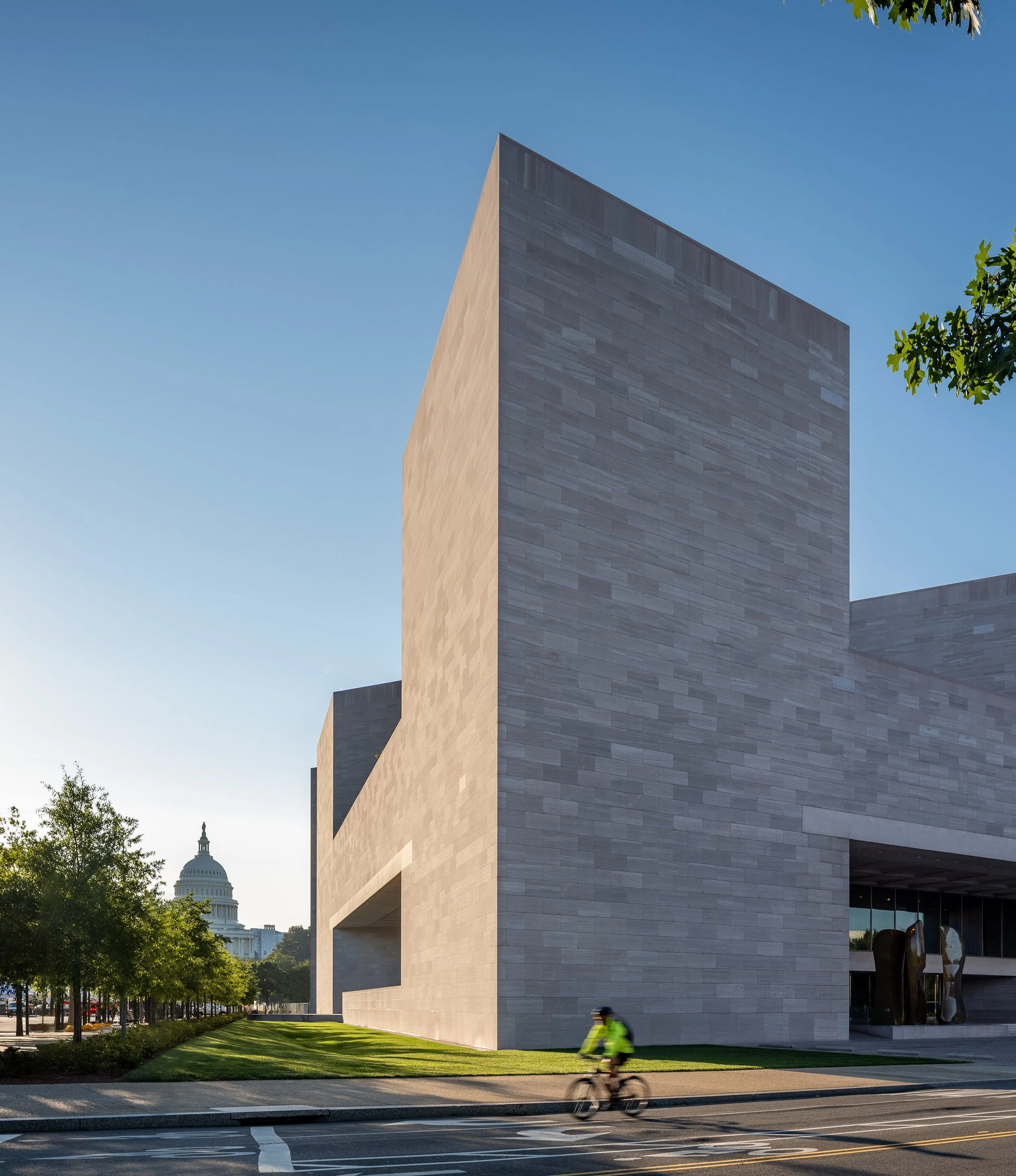 20-National-Gallery-DC-Architecture.jpg