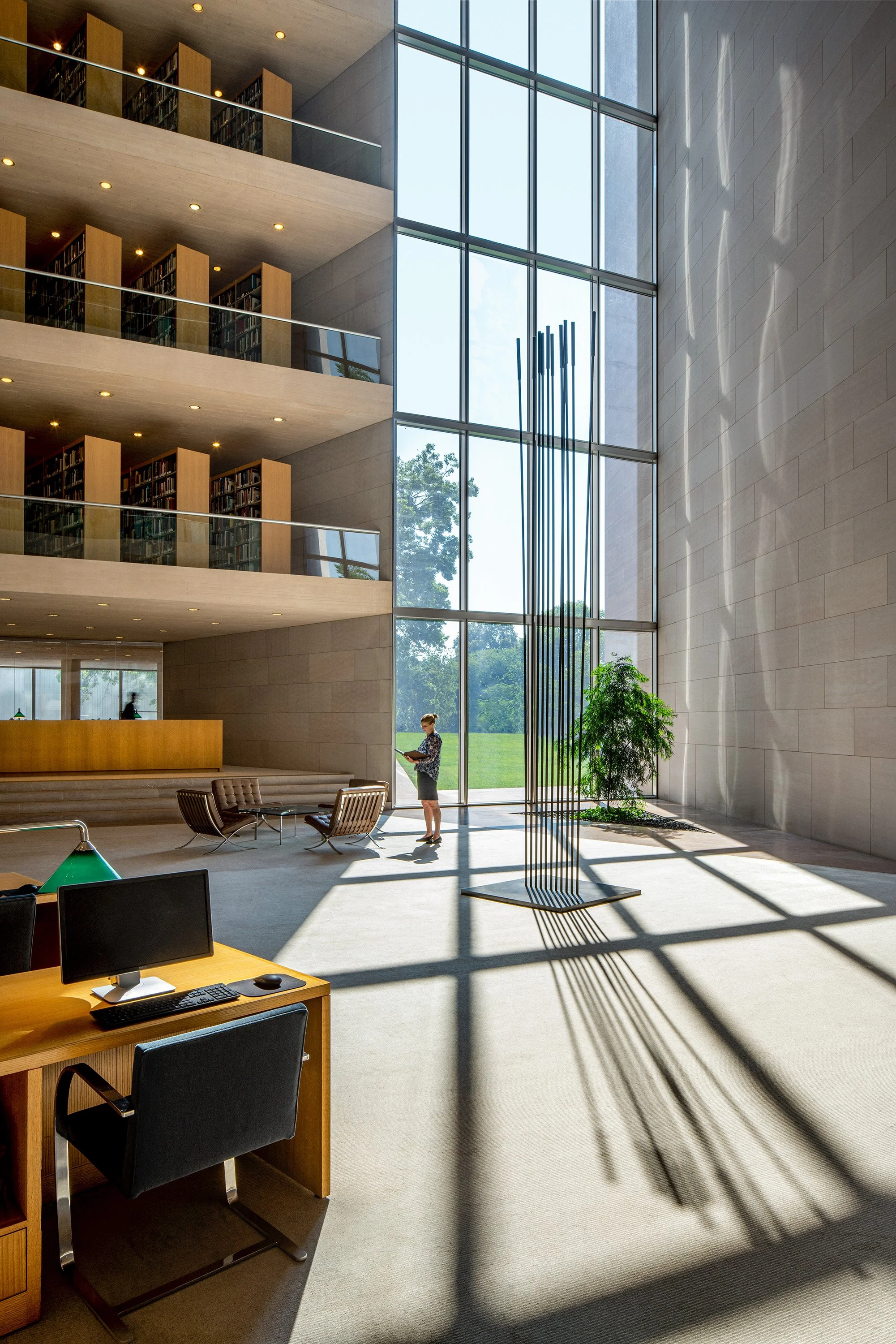 Library, National Gallery of Art, Washington, DC / Architect:  I. M. Pei