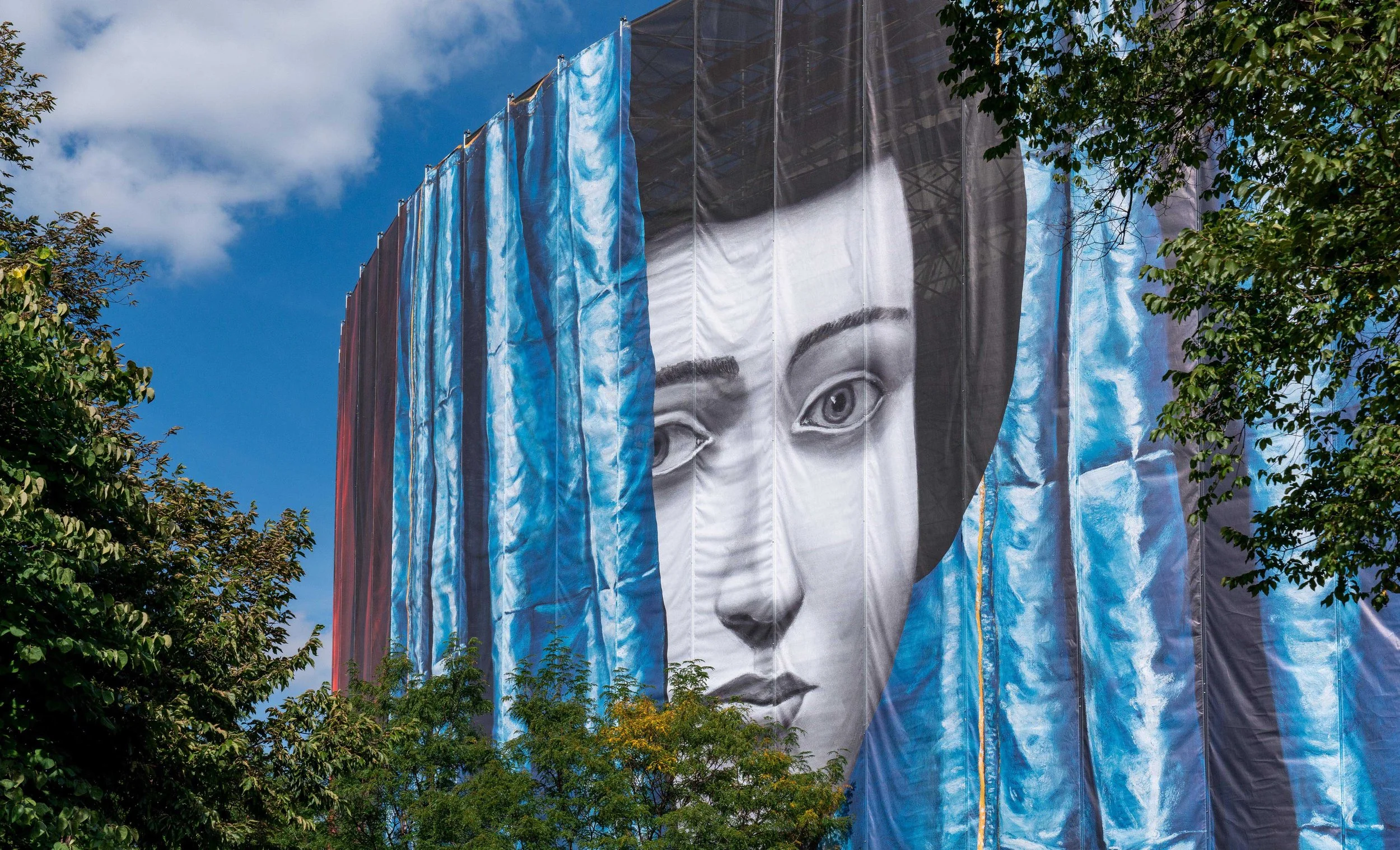 Nicolas Party:  Draw the Curtain, Hirshhorn Museum and Sculpture Garden / Smithsonian, Washington, DC