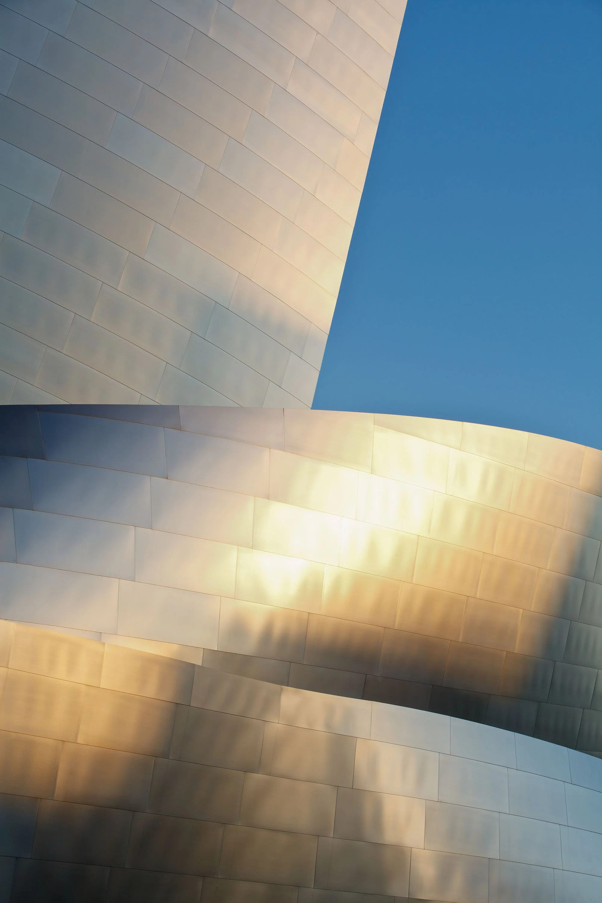 Walt Disney Concert Hall, Los Angeles, CA / Architect:  Frank Gehry / Gehry Partners 