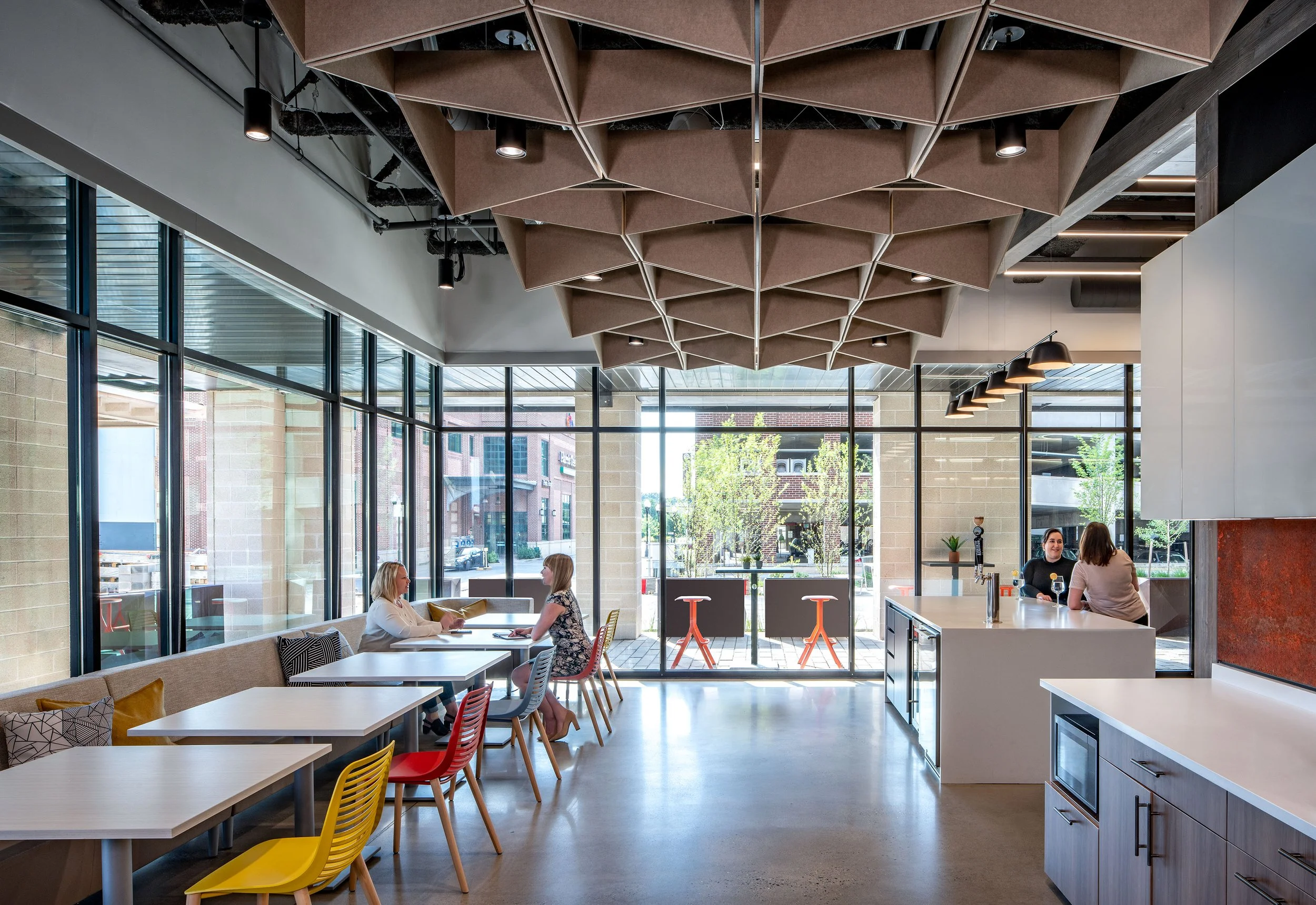 MOI Showroom, Baltimore, MD / Architect:  FOX Architects 