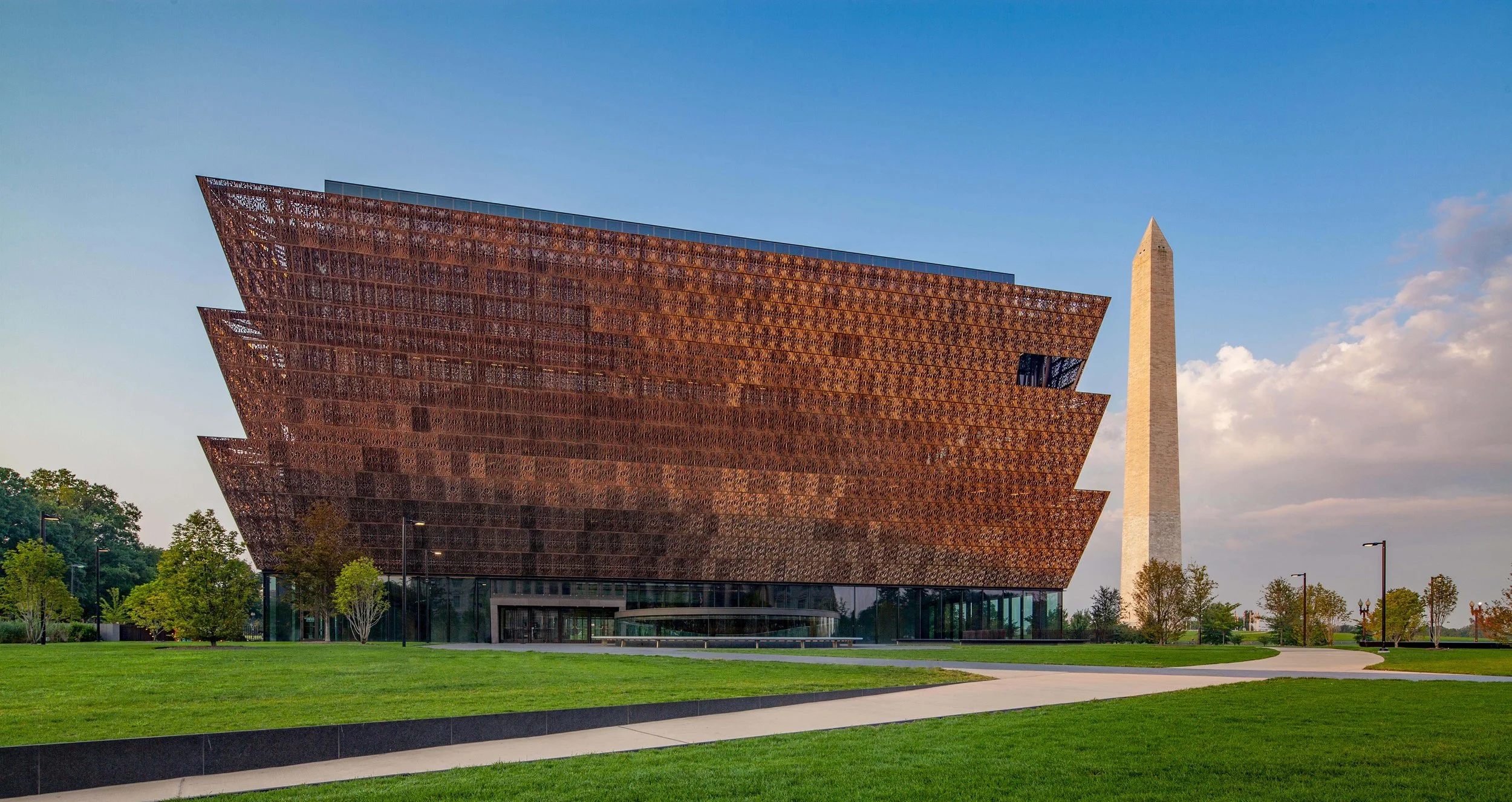 Smithsonian National Museum of African American History & Culture, Washington, DC / Architect:  Adjaye Associates