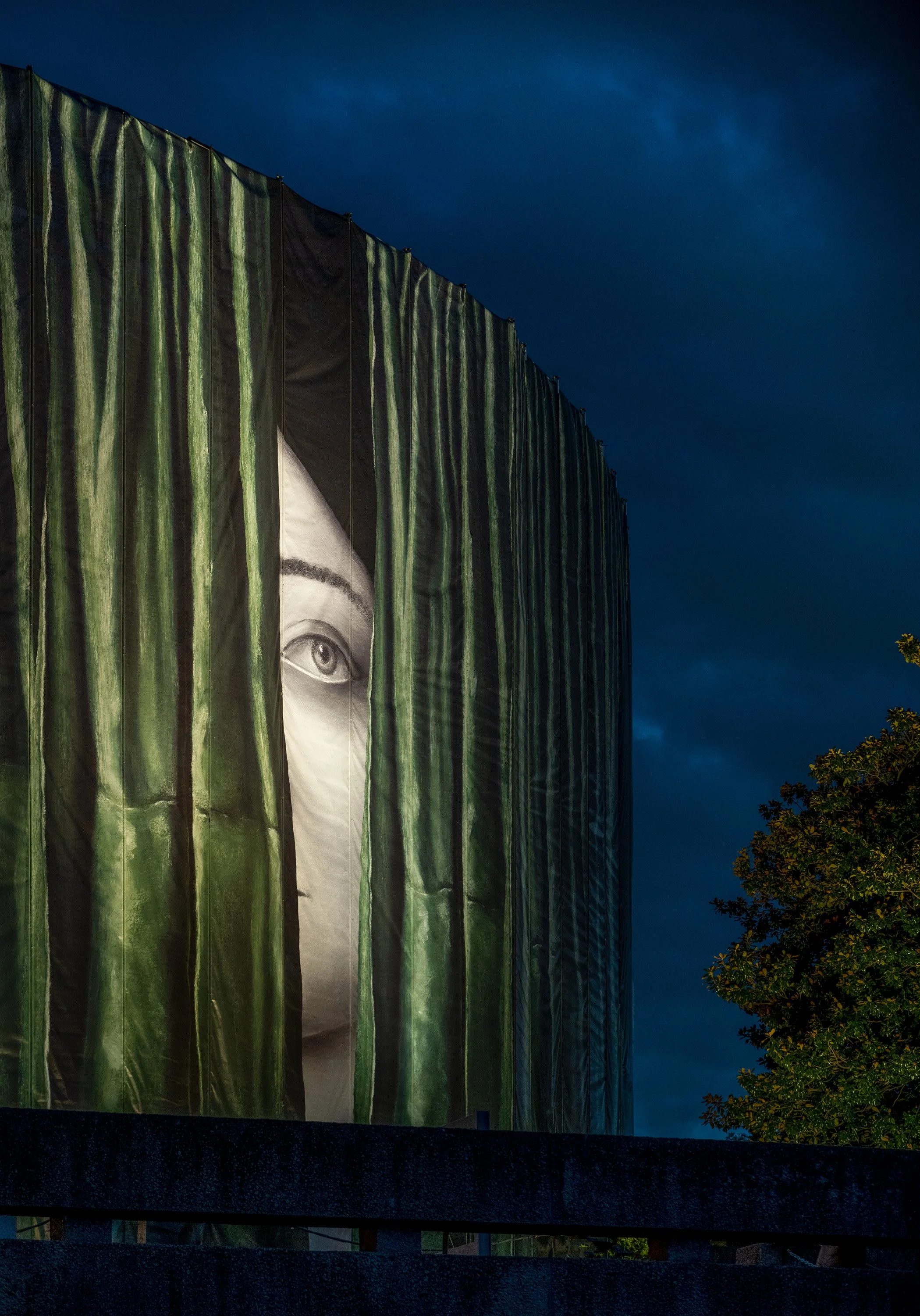 Nicolas Party:  Draw the Curtain, Hirshhorn Museum and Sculpture Garden / Smithsonian, Washington, DC