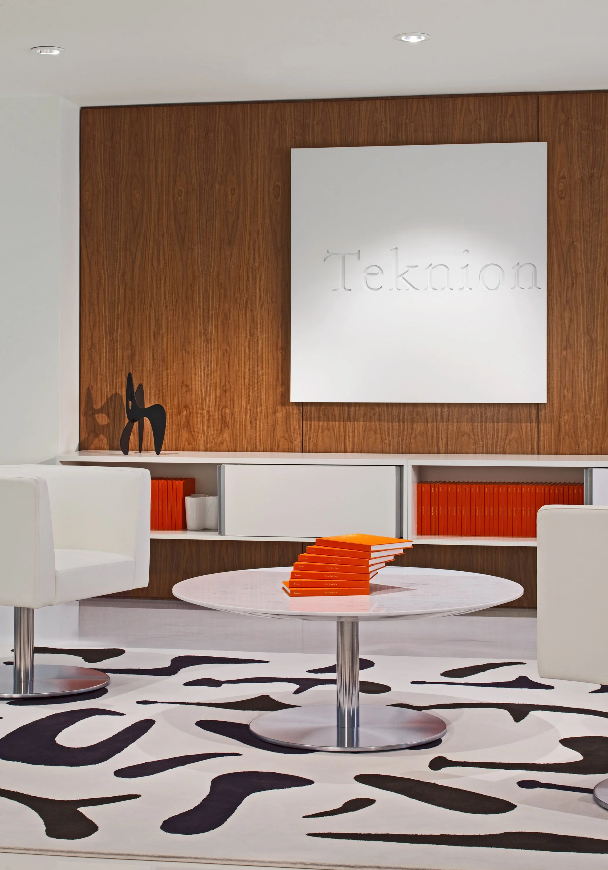 Teknion Showroom, Washington, DC / Client:  KGD Architecture