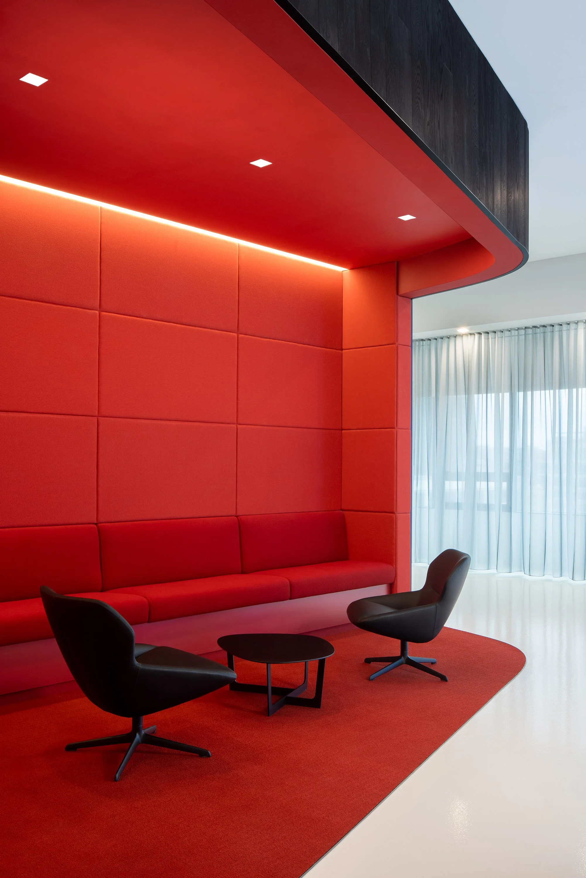 Yext, Arlington, VA / Architect:  IA Interior Architects