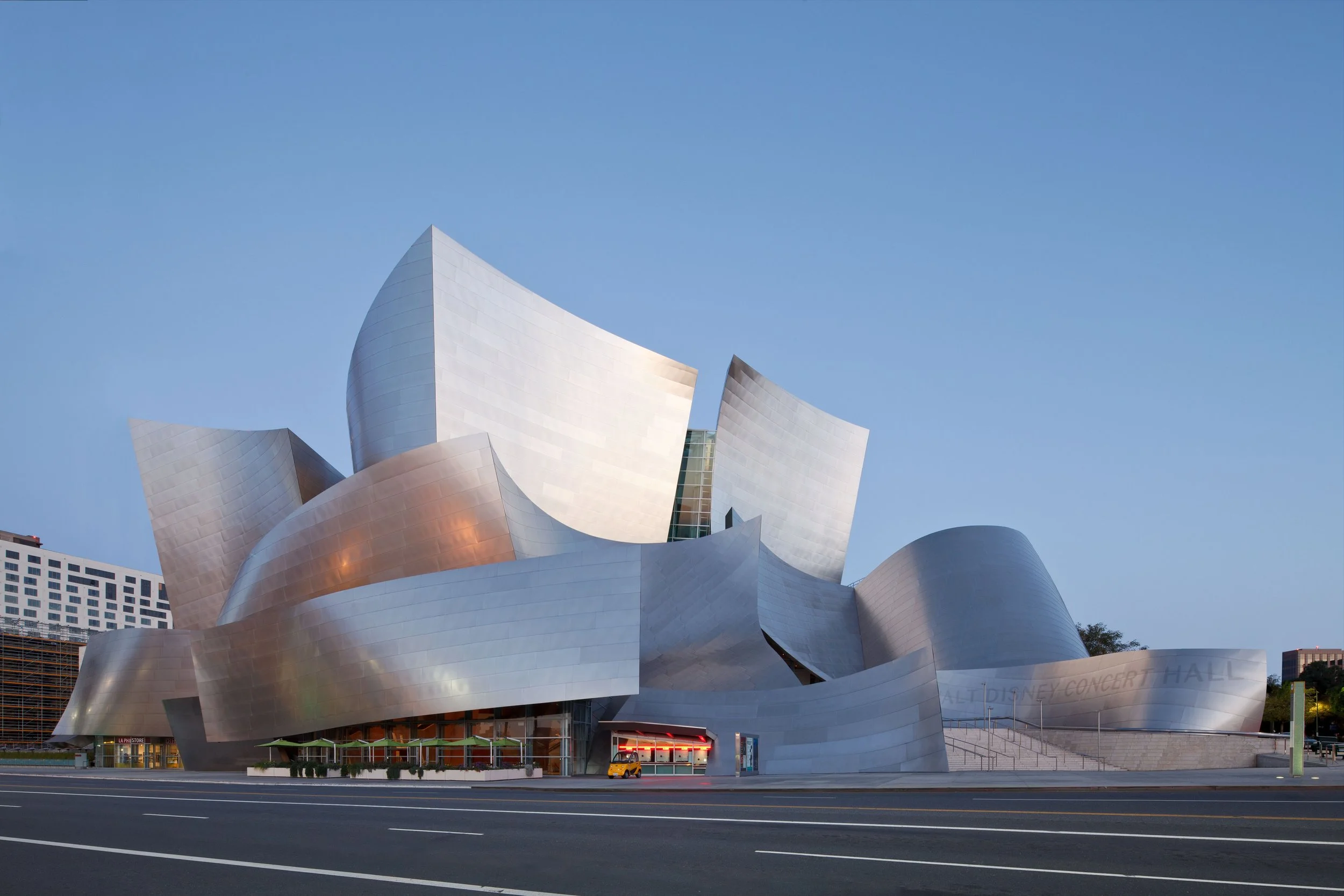 Walt Disney Concert Hall, Los Angeles, CA / Architect:  Frank Gehry / Gehry Partners