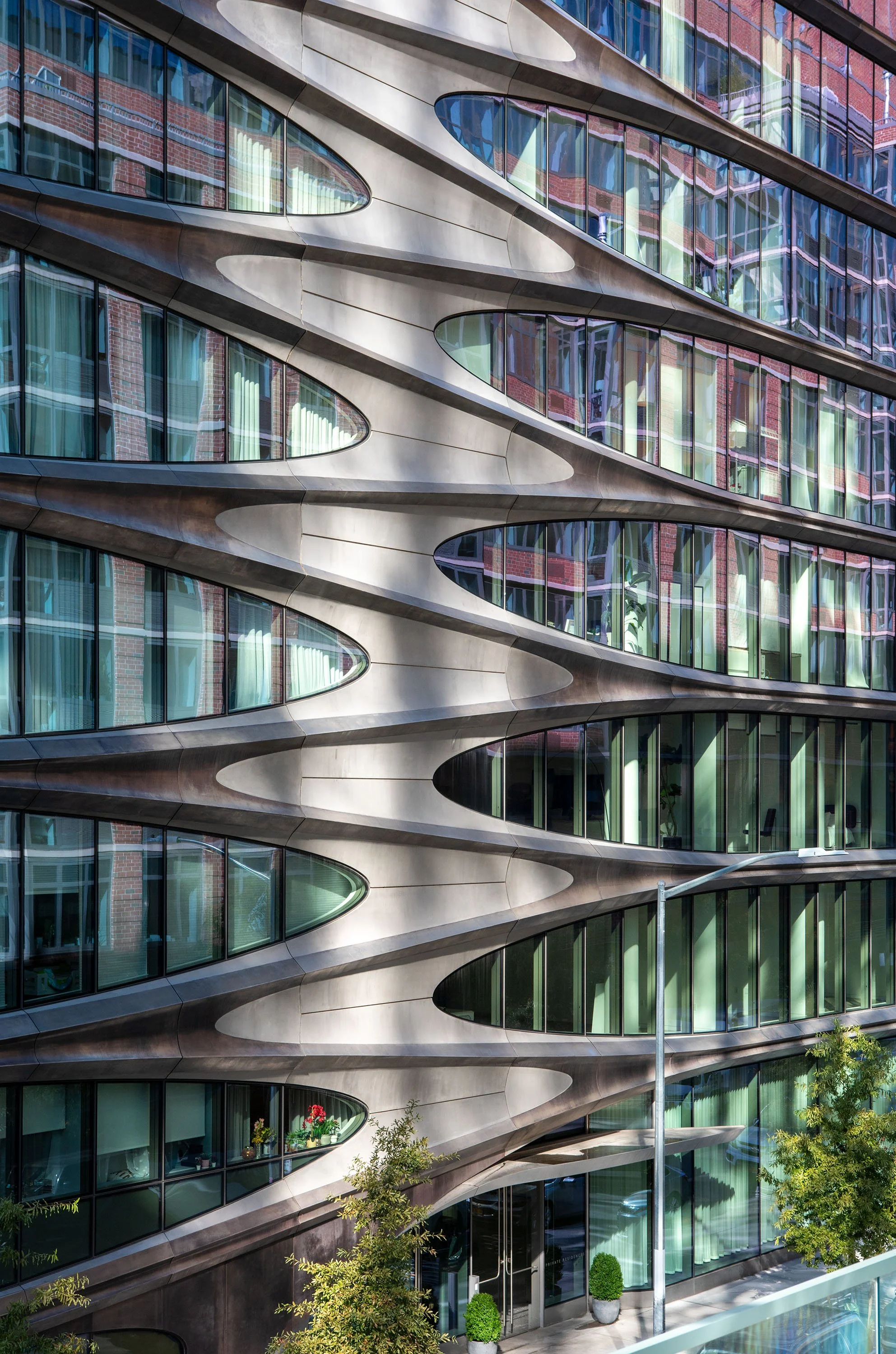 520 West 28th, NYC / Architect:  Zaha Hadid Architects