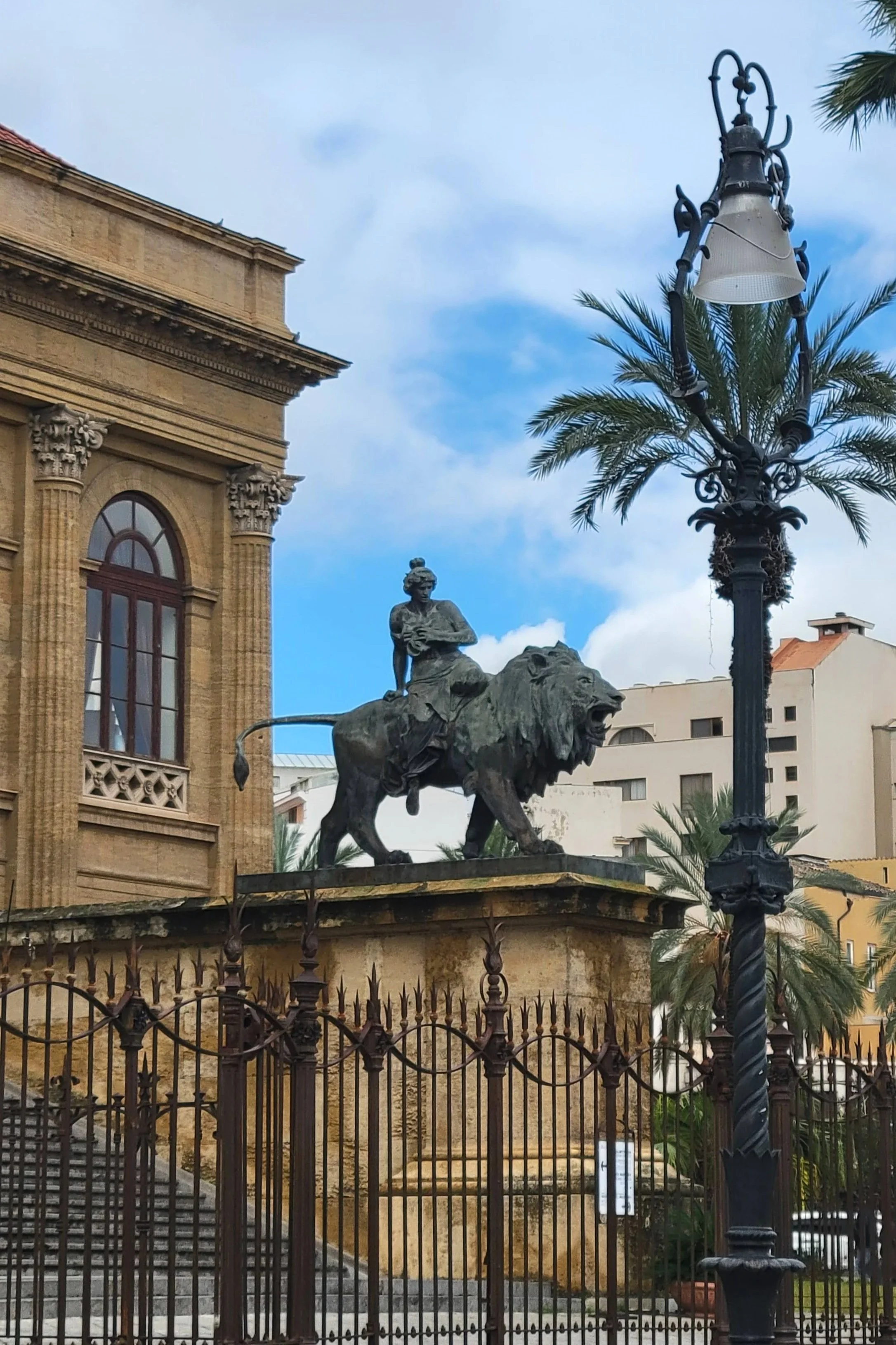 Teatro Massimo exterior