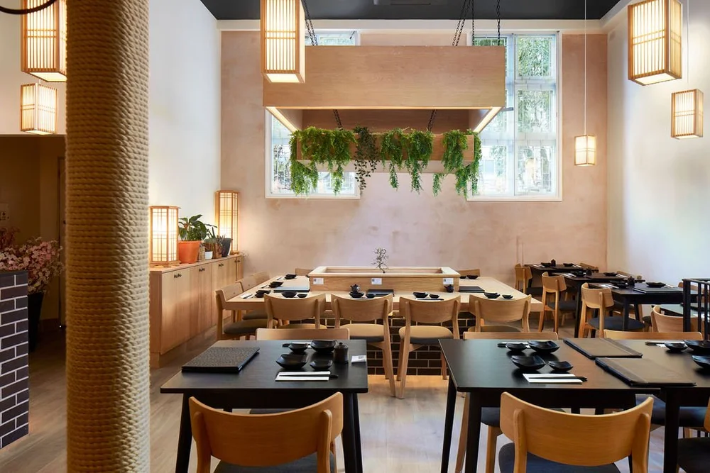 Dining room at Sushinoen