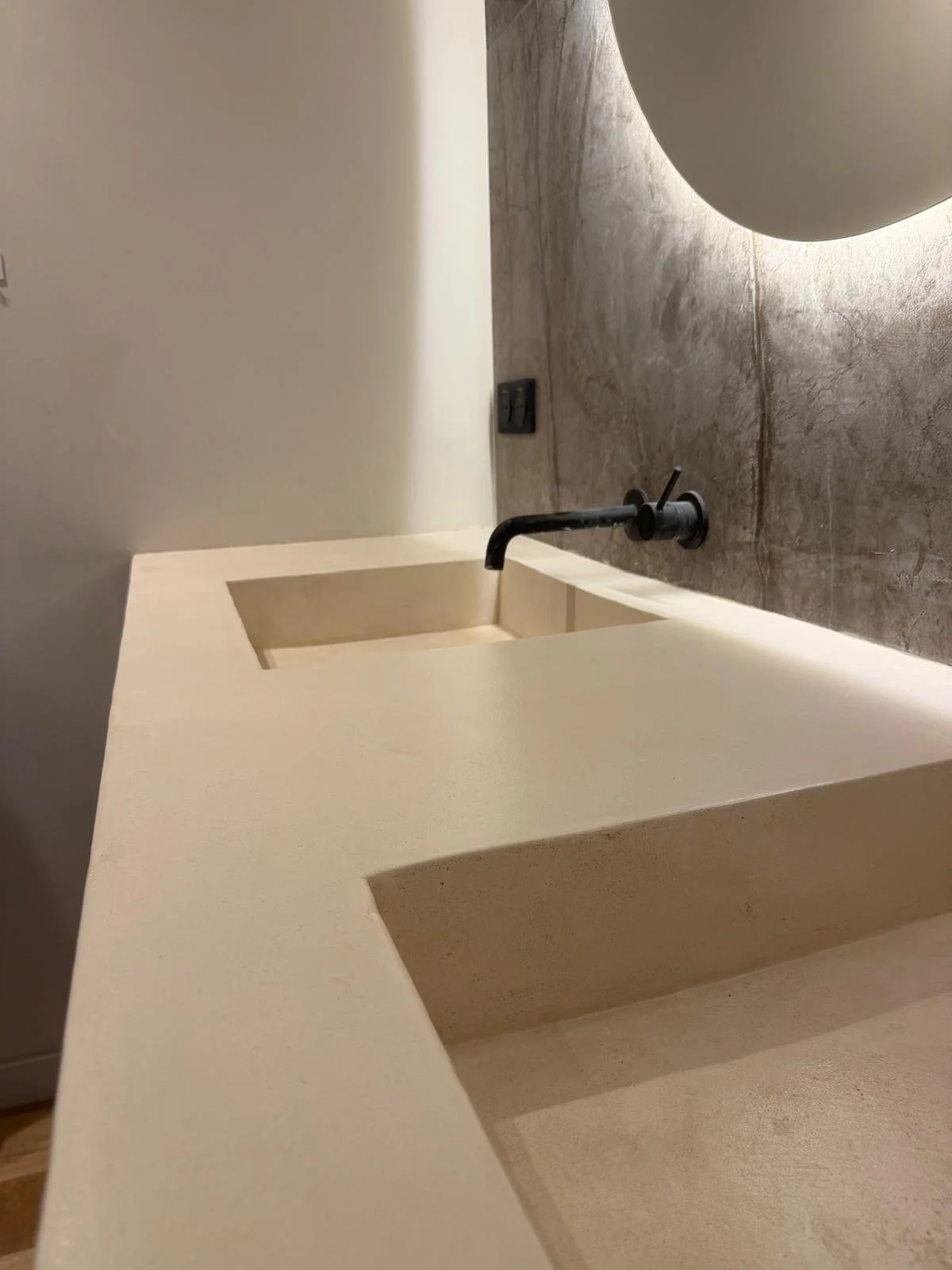 chukum-plan-vasque-salle-de-bain-beige.jpg.jpeg