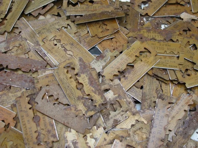 Over 2 billion disposable razors are tossed in landfills every year. 

🚫 No Recycling 
⚠️ Biohazard Risk
💡Until Now

EdgeCycle is giving blades a second life &mdash; keeping them out of our streets, oceans, and trash bins. 

#WasteNotSharpNot #Edge