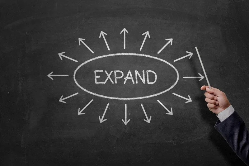 From One Screen to a Network: How to Scale Your Digital Signage System Without the Headaches