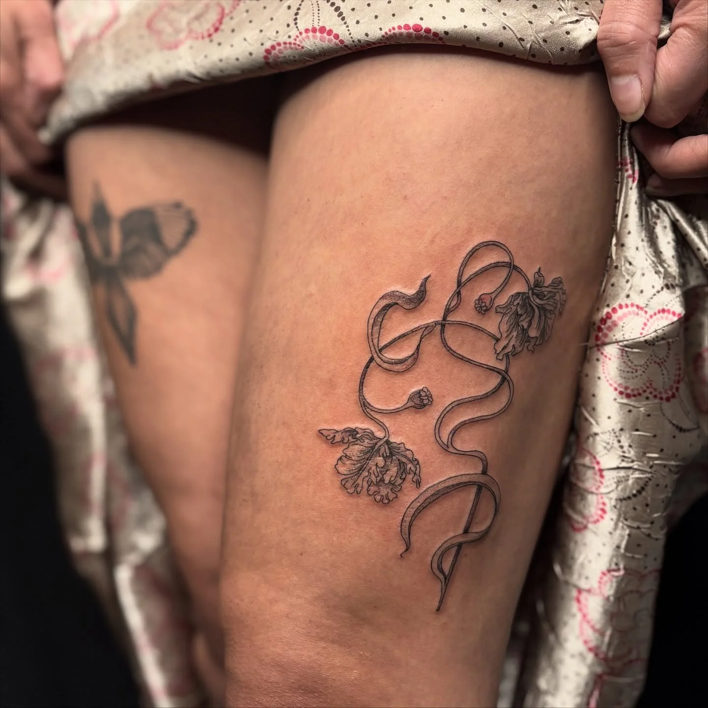 A few smaller ones, I love making tattoos like this ❦

Space in December in Totnes, DM to book ✤❁✤

#tattoo #finelinetattoo #devontattoo