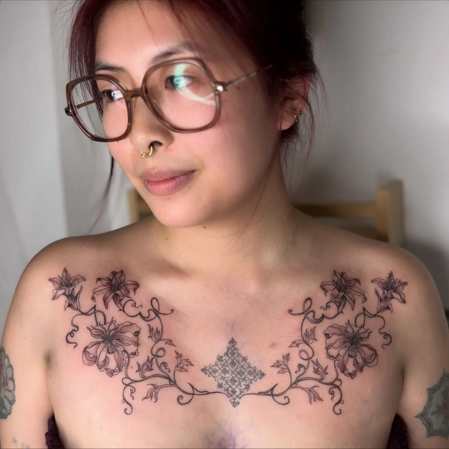 ✤✣✧ chest lilies ✧✣✤

Made in @picnic.tattoo in Bristol, for @jazzyungg who was such a dream to tattoo.

Thank you for choosing this design and for being so patient with me while I was struggling with hearing health! Really grateful I got to make it 