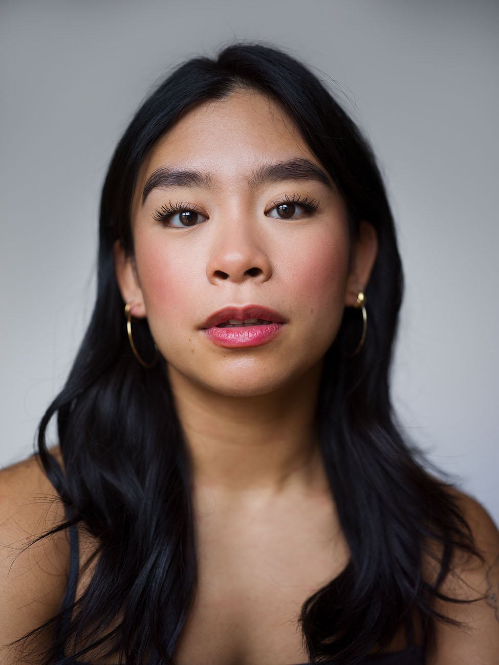 Yna Tresvalles headshot