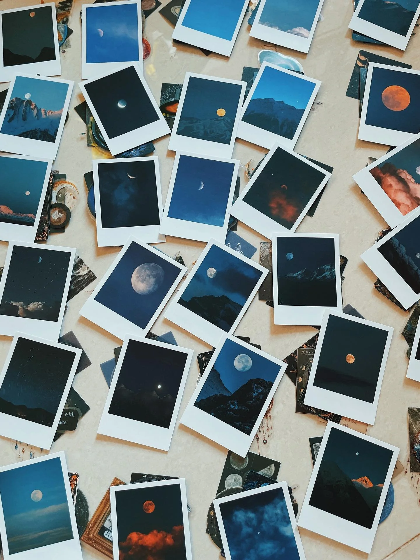 The moon has long symbolised cycles, change, and mystical discovery.
Tonight at Heart Constellation, we invite you into a gentle moment of reflection&mdash;to uncover your personal moon message through a special concoction of creative materials we&rs