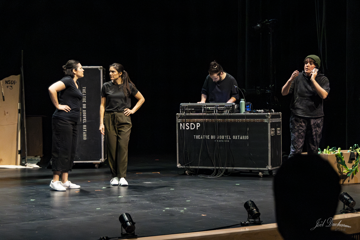 Encyclopédie de l'échec (Théâtre du Nouvel-Ontario 2024)
Photo : Joël Ducharme