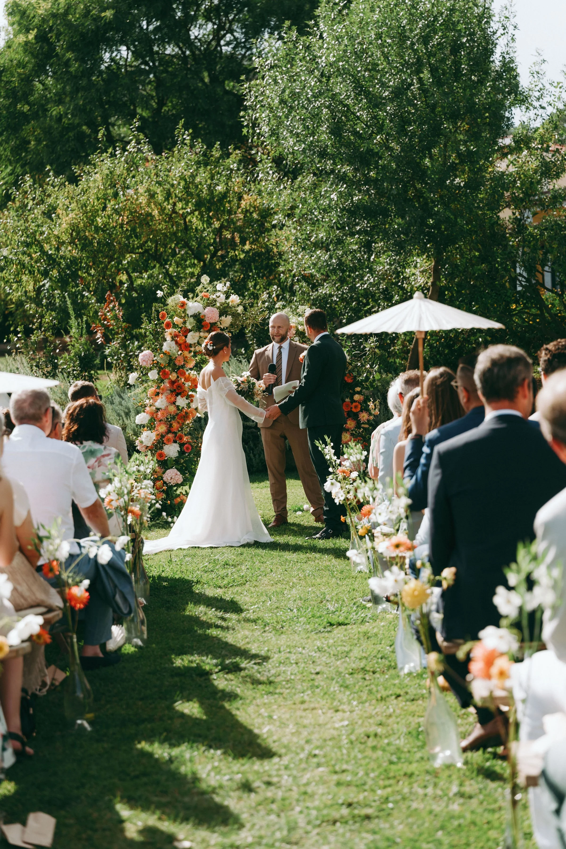 Portugal wedding, destination wedding photographers and videographers, Rosado Shoot Stories, capturing cinematic and emotional wedding moments