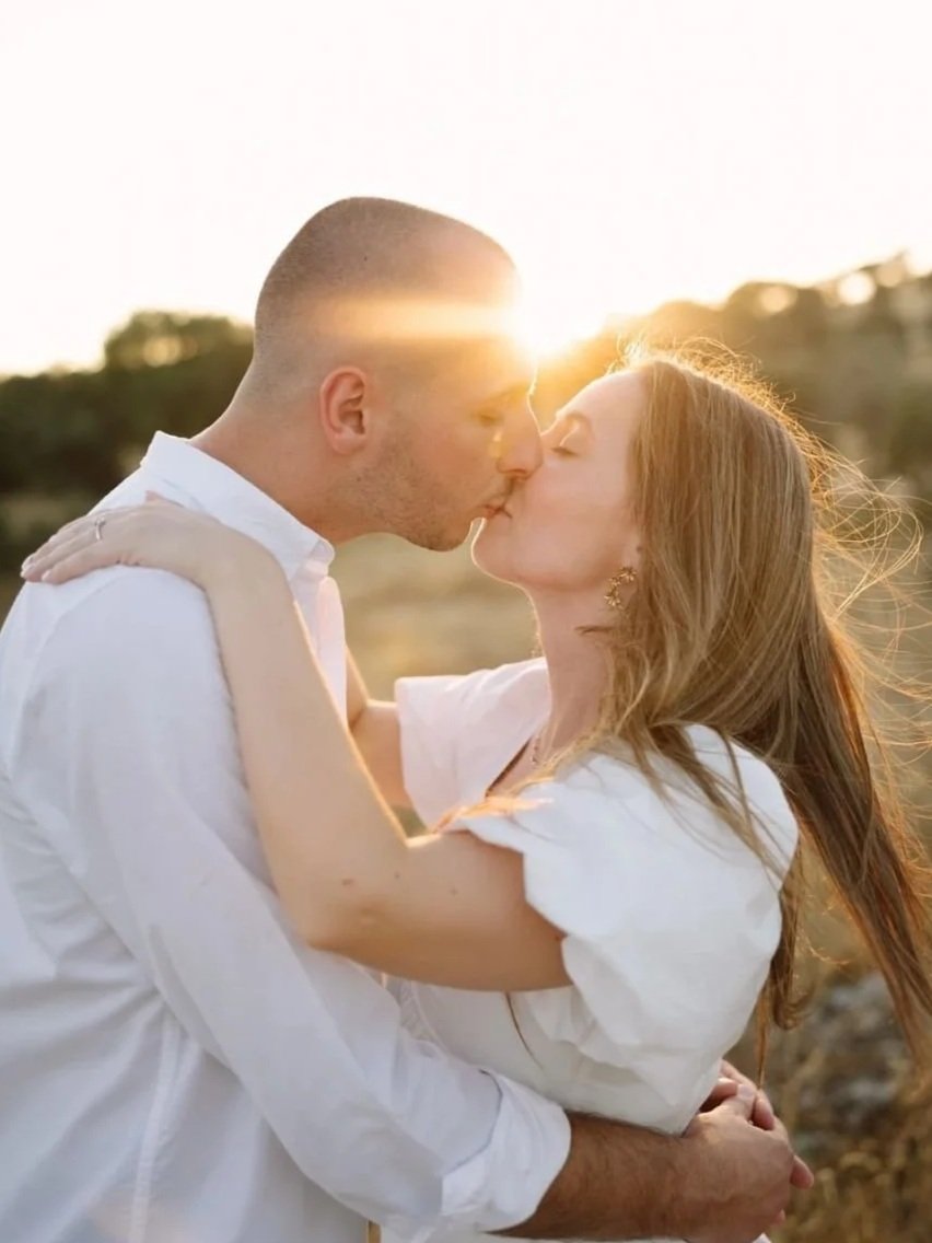 Bride era wedding inspiration in Portugal featuring emotional, intentional and elegant moments captured by top wedding professional