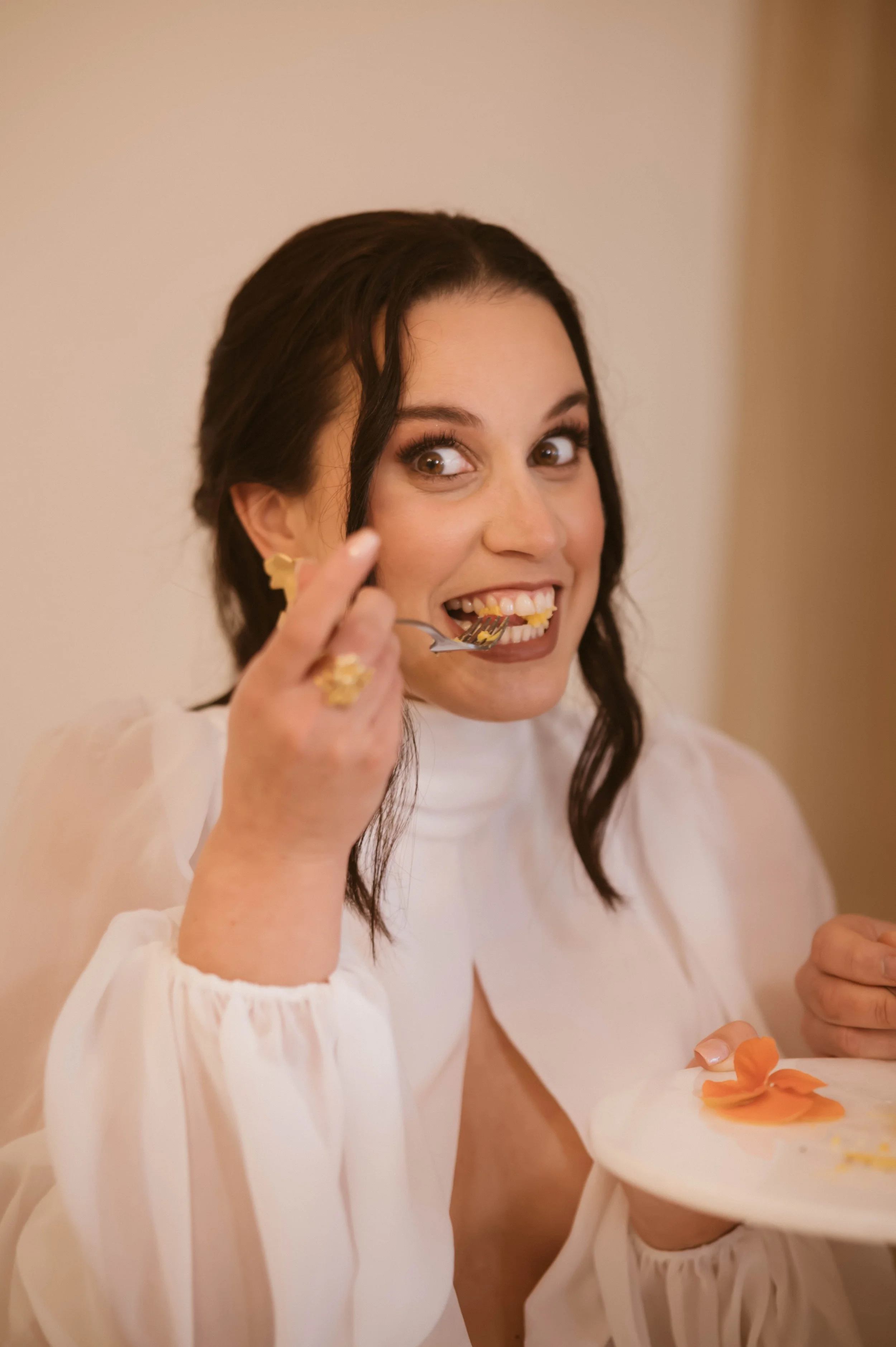 Portugal wedding, cake designer, Poetrys Food, creating elegant and bespoke wedding cakes for destination weddings