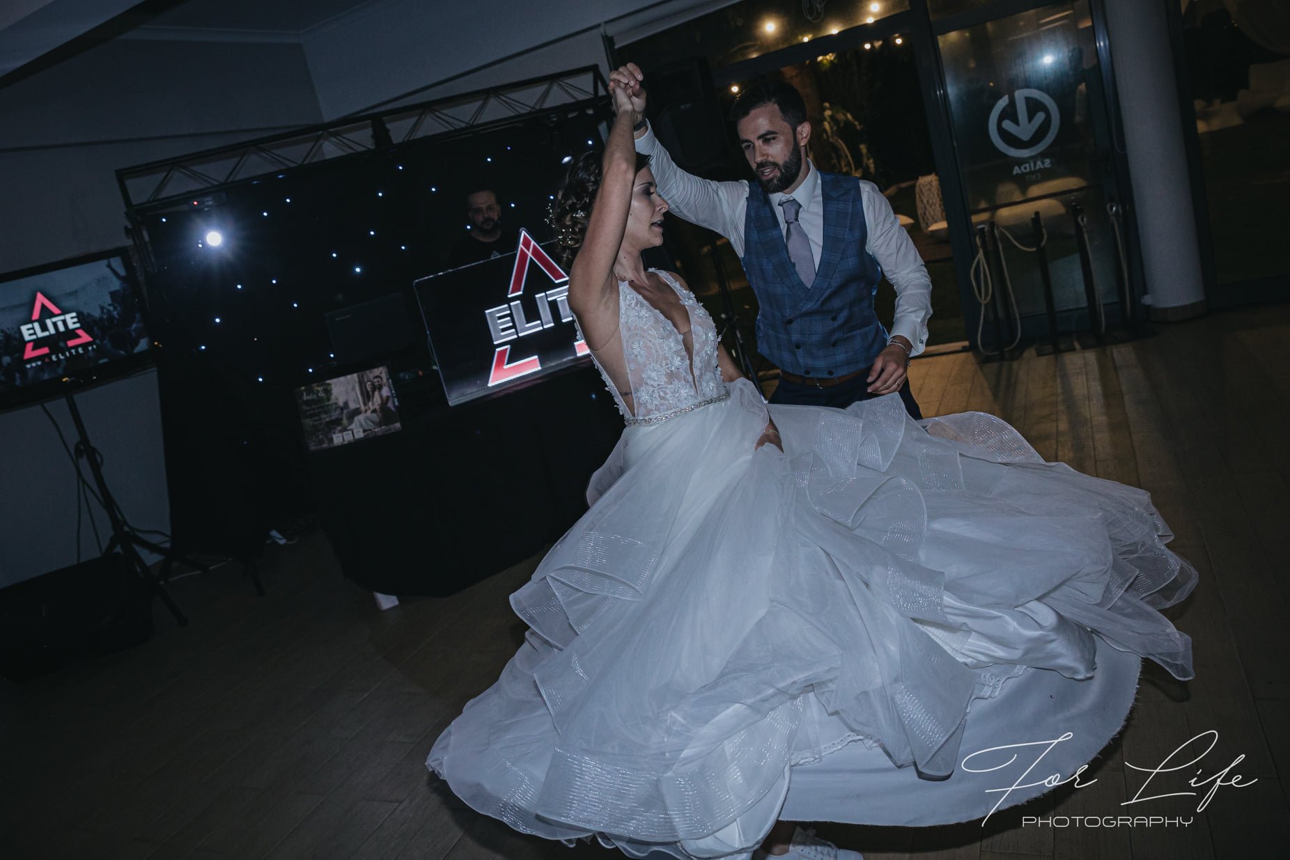Portugal wedding, wedding choreographer, My Wedding Dance, creating elegant and memorable first dance experiences for destination weddings