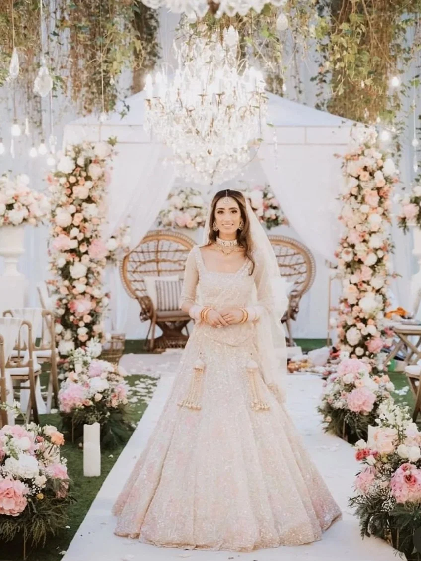 Bride era wedding inspiration in Portugal featuring emotional, intentional and elegant moments captured by top wedding professional