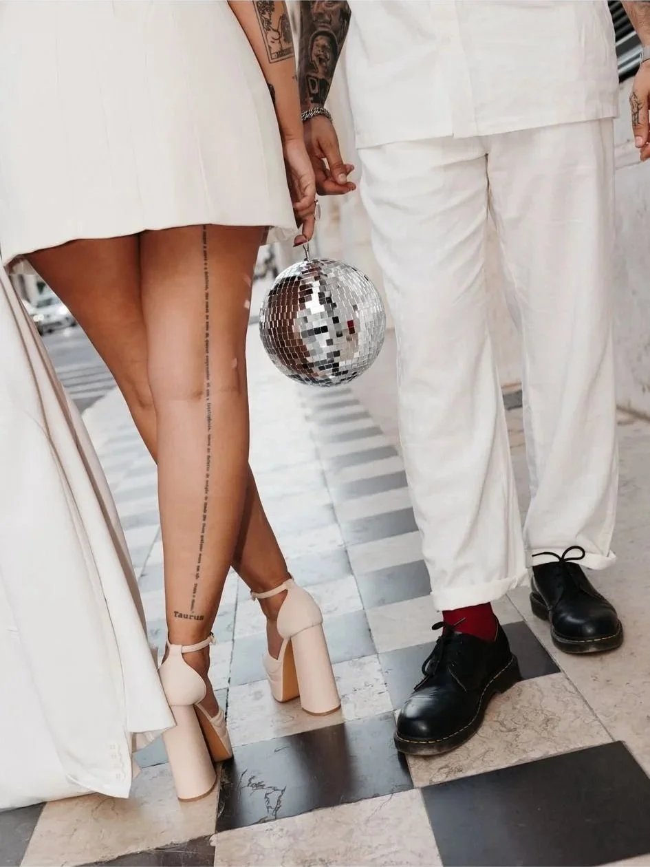 Bride era wedding inspiration in Portugal featuring emotional, intentional and elegant moments captured by top wedding professional