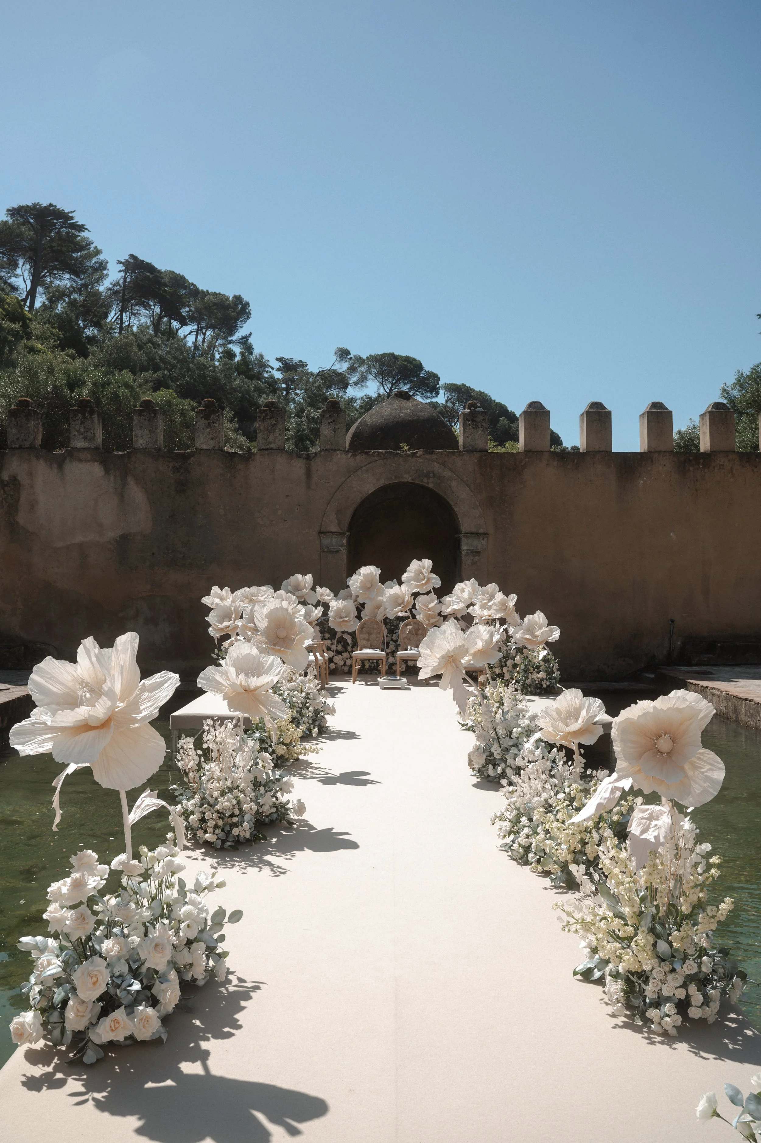 Portugal wedding, floral designer, Decorelle, creating elegant and bespoke floral designs for destination weddings