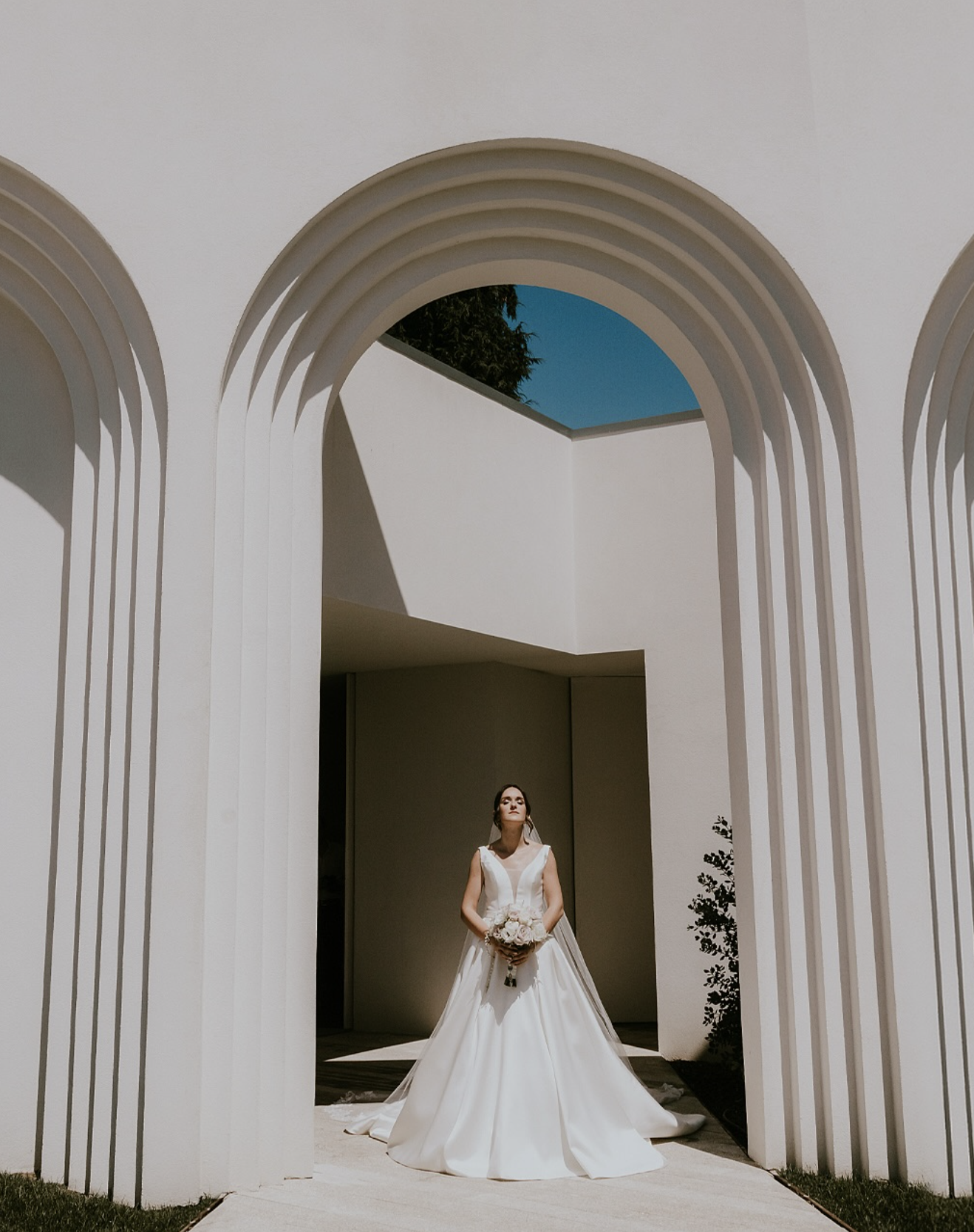 Portugal wedding, wedding photographer, Telmo Mendes, capturing elegant and timeless destination wedding moments