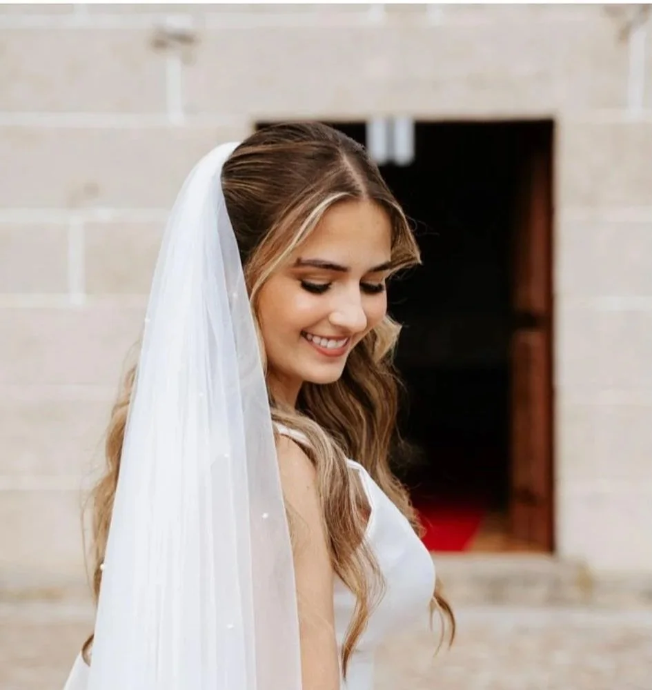 Portugal wedding, hair and makeup artist, José Félix Beauty, creating elegant and flawless bridal looks for destination weddings