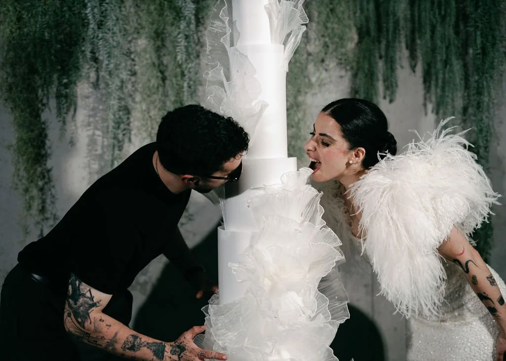 Portugal wedding, cake designer, Poetrys Food, creating elegant and bespoke wedding cakes for destination weddings