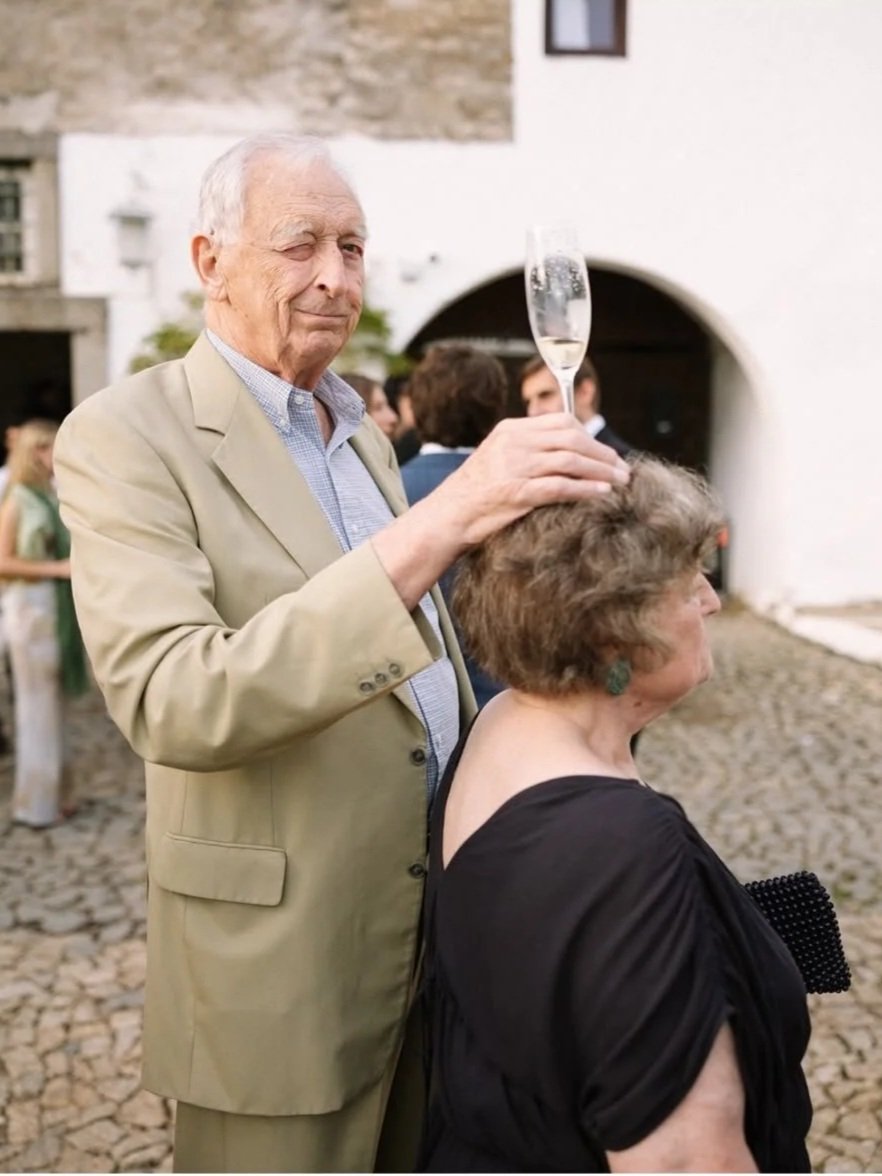 Luxury destination wedding in Portugal focused on emotion, atmosphere and unforgettable guest experience
