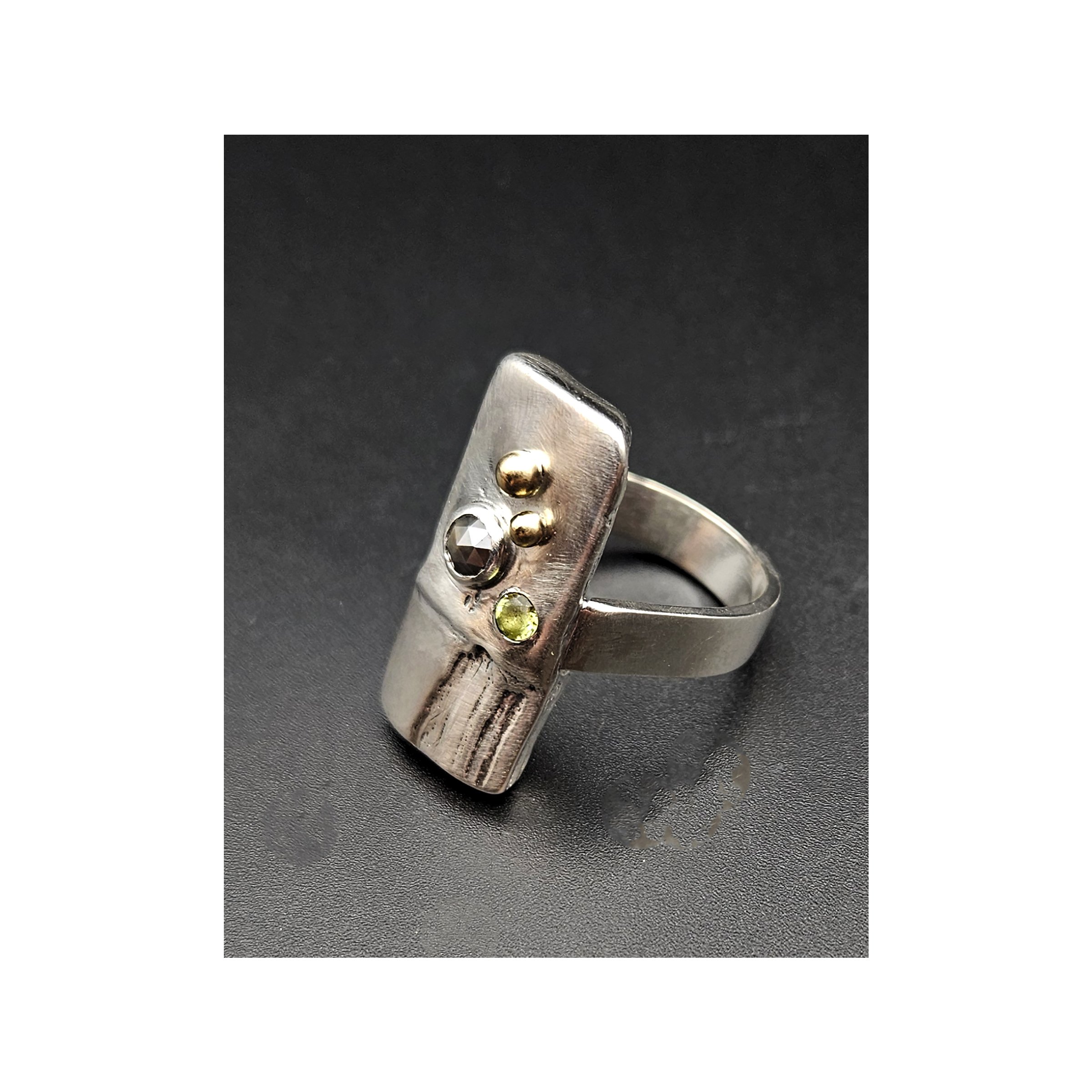 Sircusa (ring)