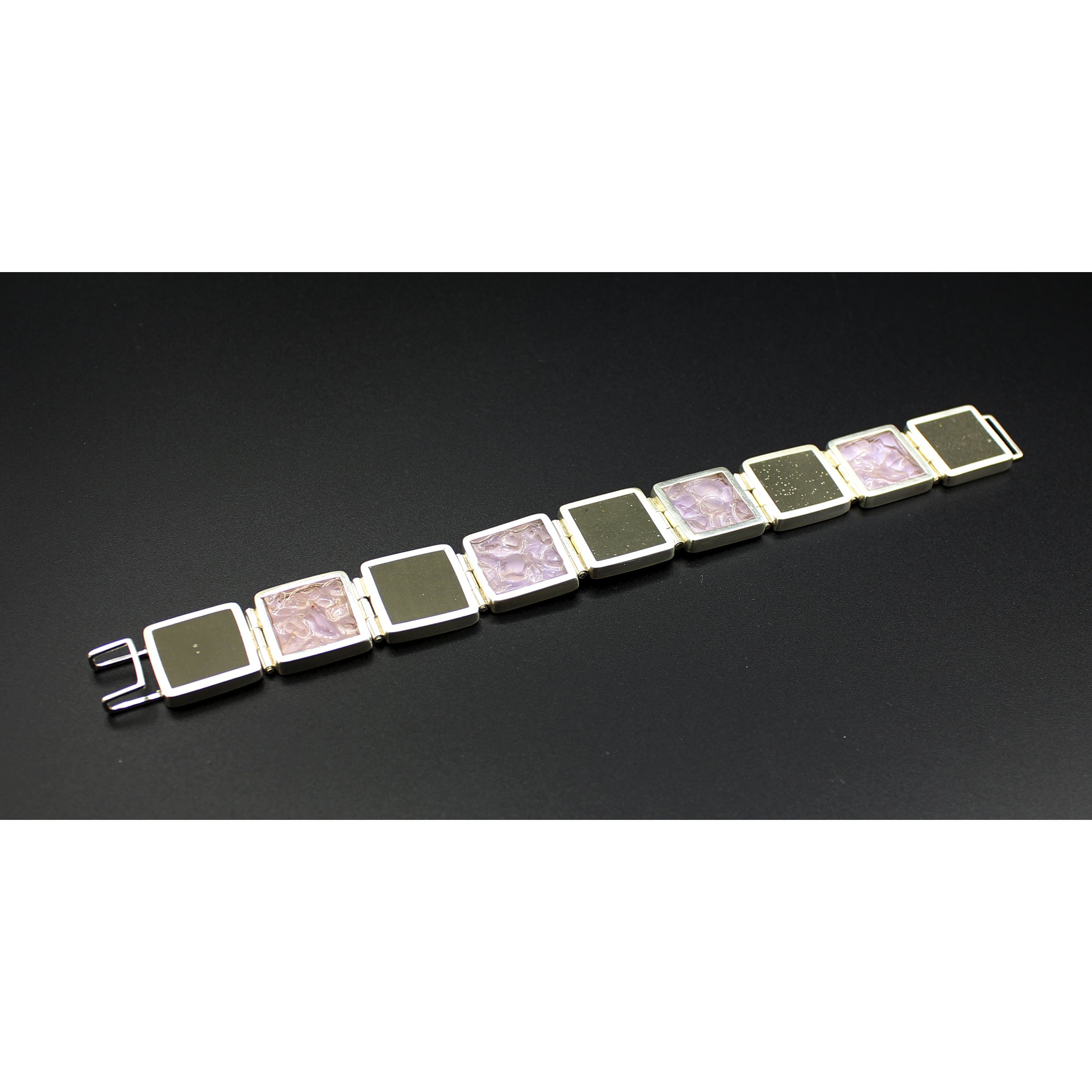 Glass and concrete hinged link bracelet