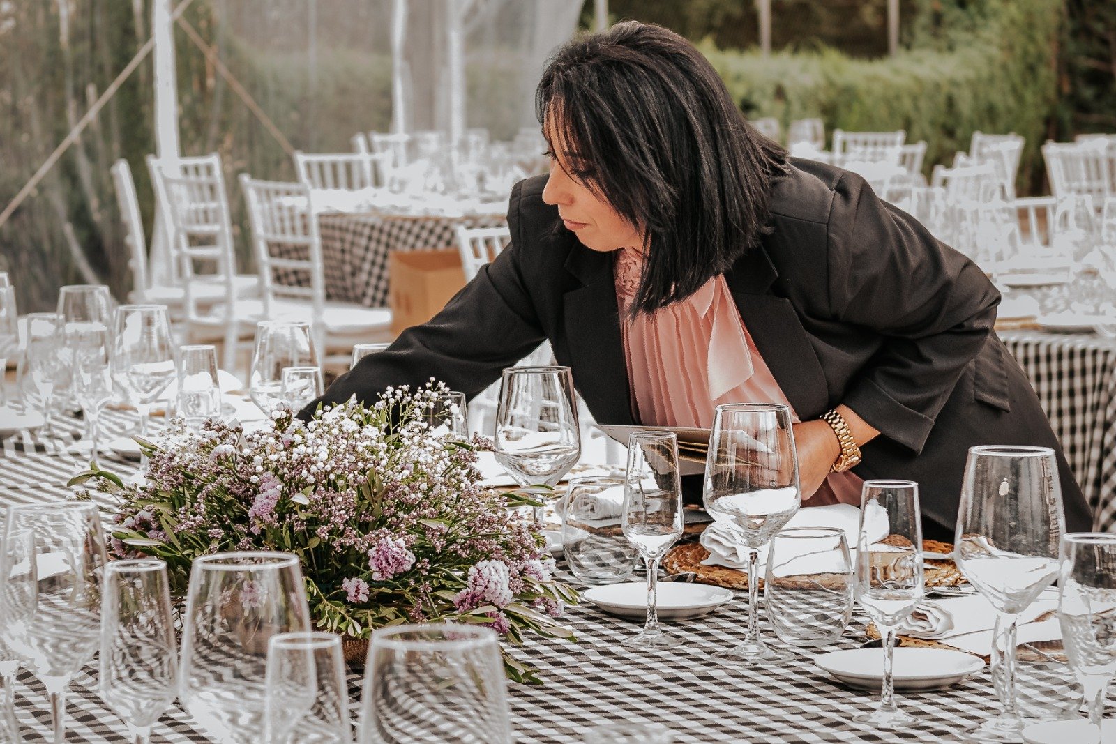 Organización de bodas, comuniones y eventos familiares con producción profesional y diseño personalizado en Extremadura