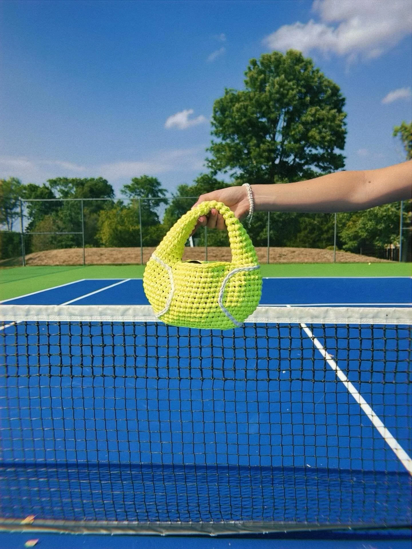 AVAILABLE NOW ON MY WEBSITE 
🎾🎾🎾🎾🎾🎾🎾🎾🎾🎾🎾
Egg Bag, Tennis Edition - pattern by @bygalk