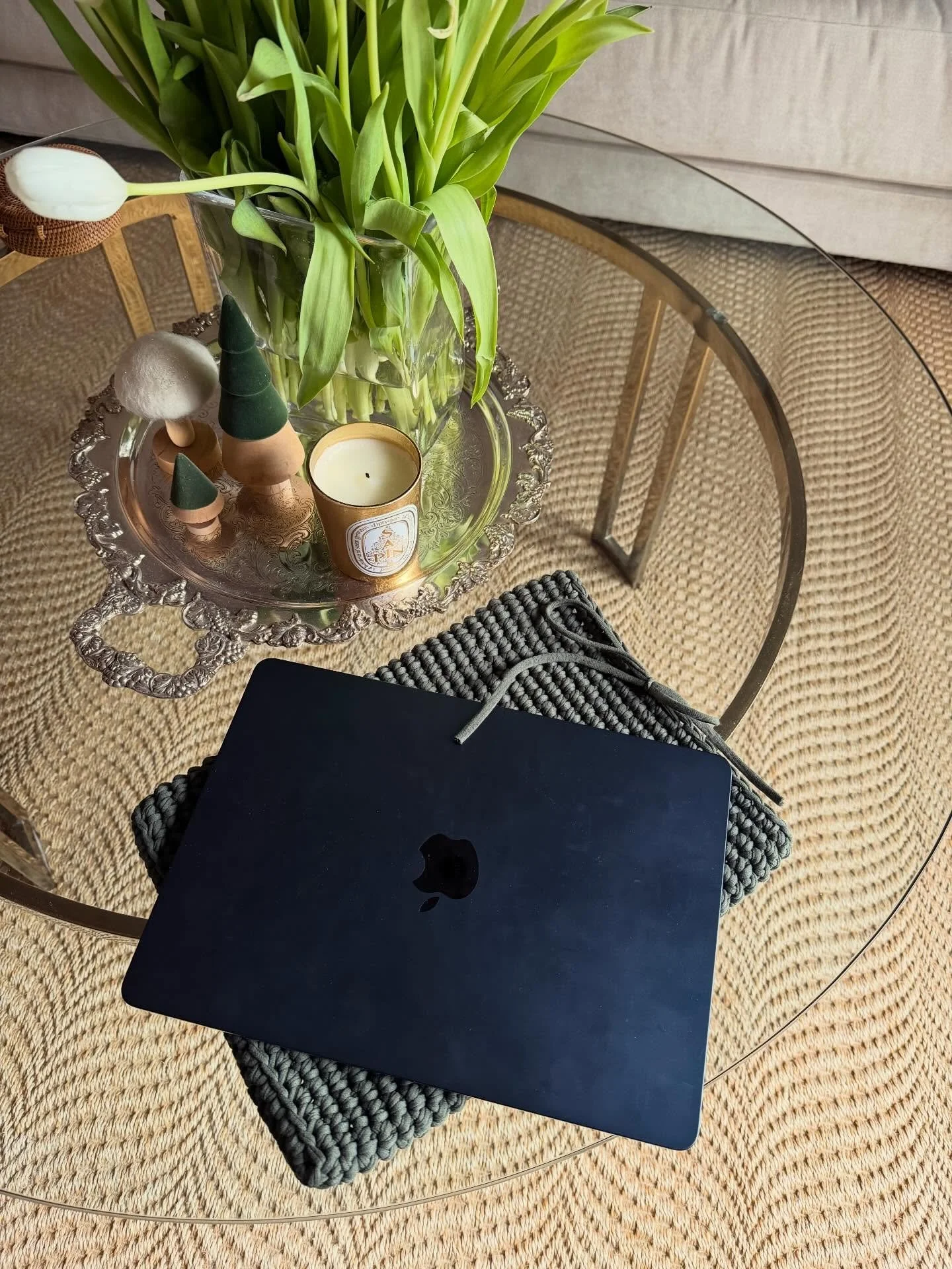 Olive Green laptop sleeve available now- on my website 🫒🍸🍃🌳🥬 (fits a 13&rdquo; laptop!)

#shopsmall #shoplocal #crochet #handmade #newjersey